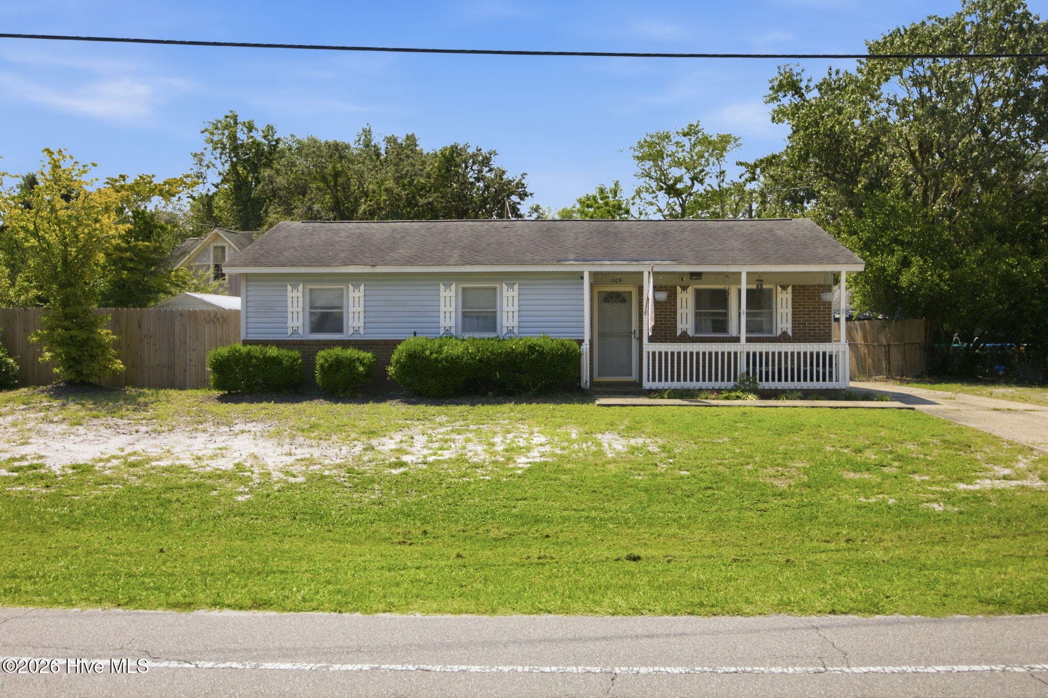 Single Family Residence at 209 Cathay Road, Wilmington, NC 28412, photo 3 of 49
