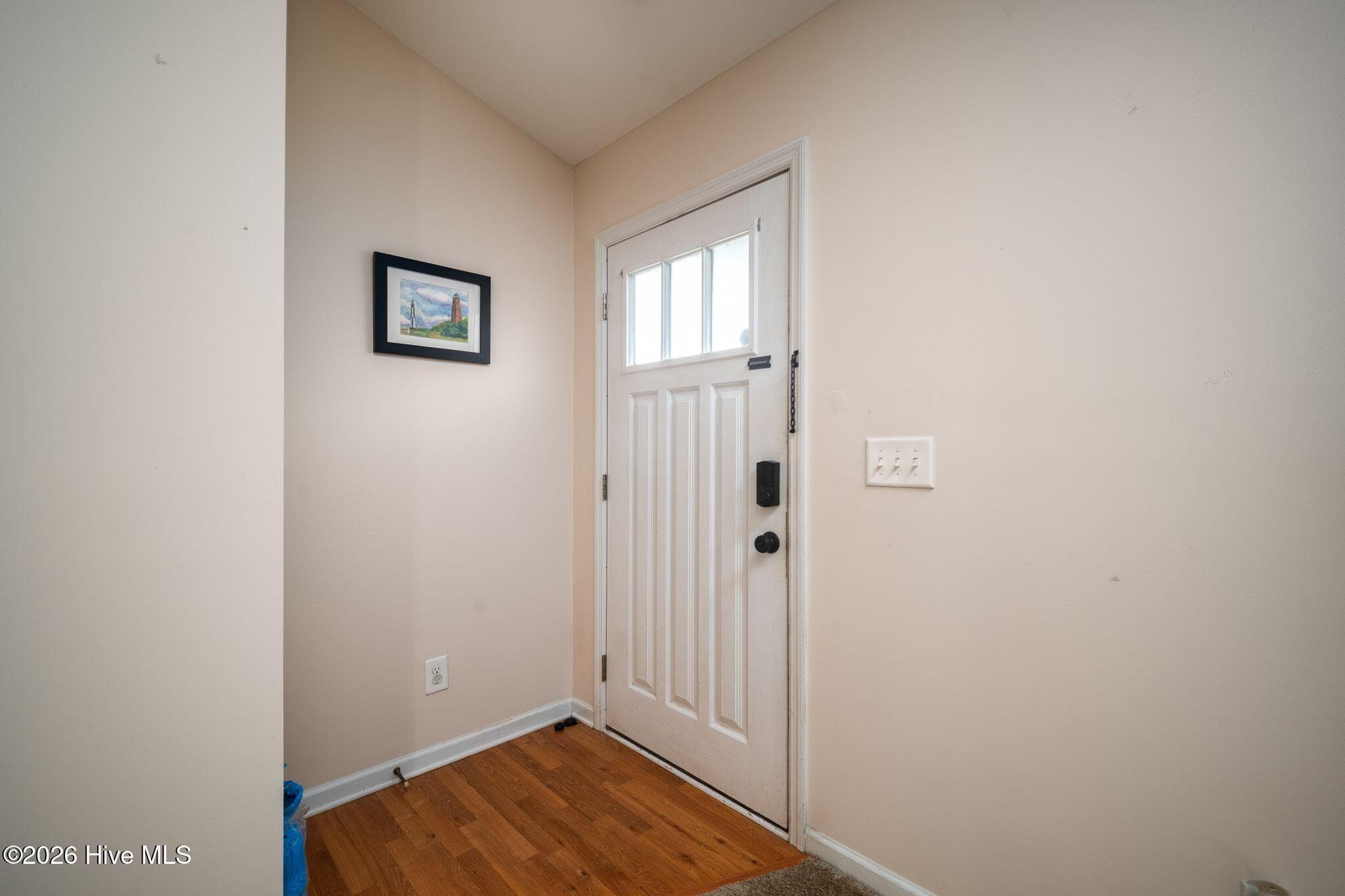 Single Family Residence at 105 Worvin Lane, Richlands, NC 28574, photo 11 of 41
