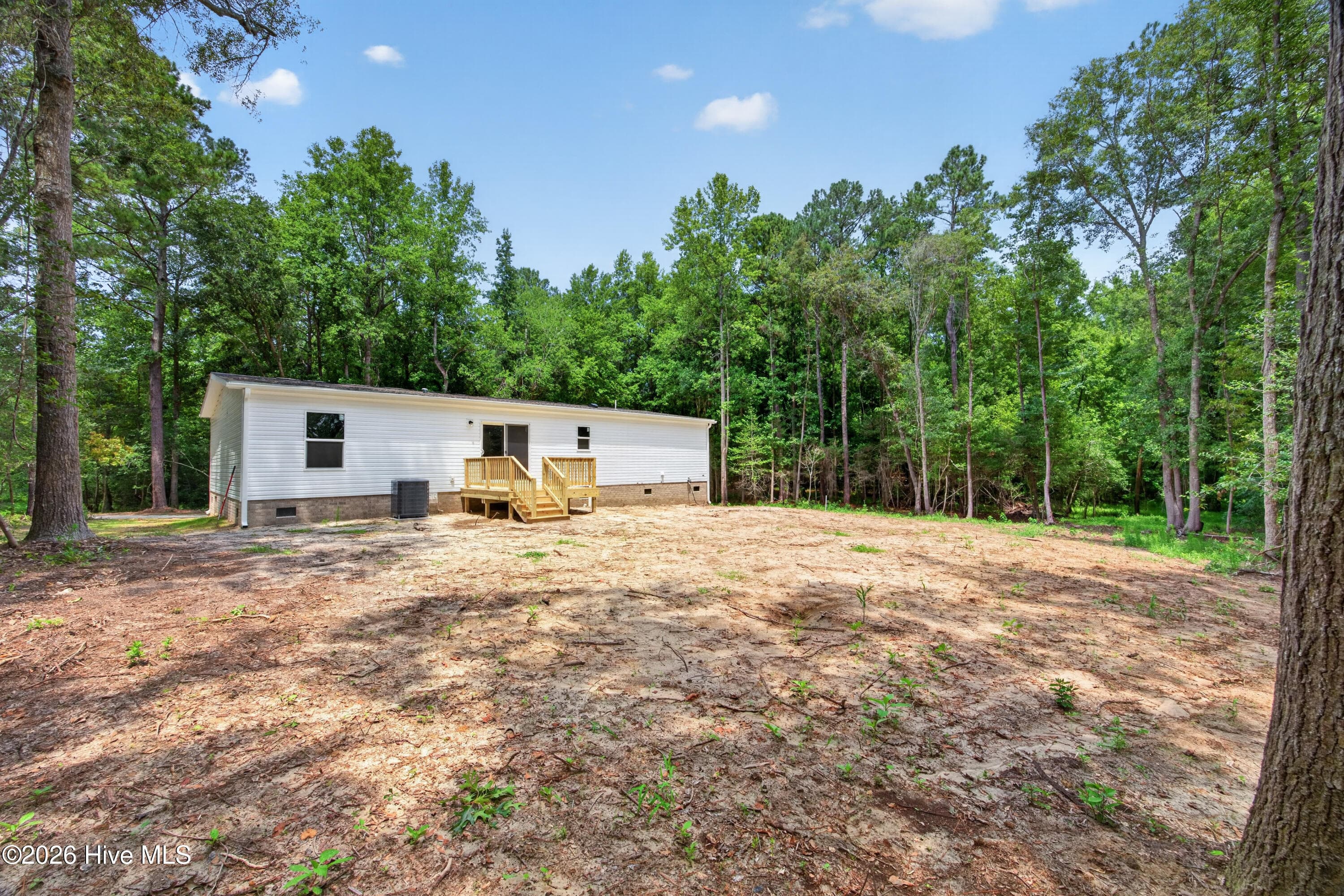 Manufactured Home at 372 Mallard Roost Drive, Burgaw, NC 28425, photo 40 of 44