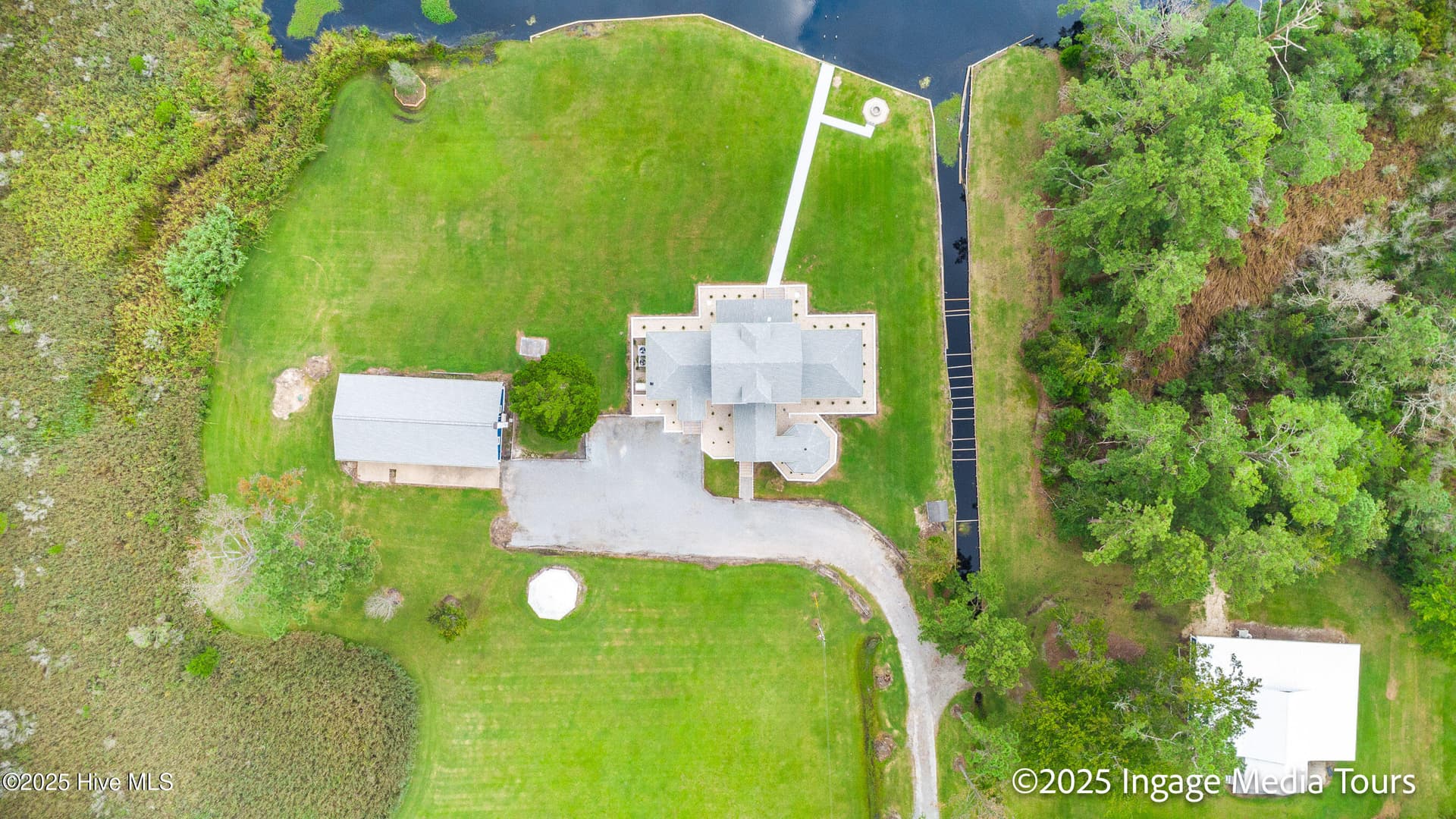 Single Family Residence at 37705 Us-264, Belhaven, NC 27810, photo 6 of 8