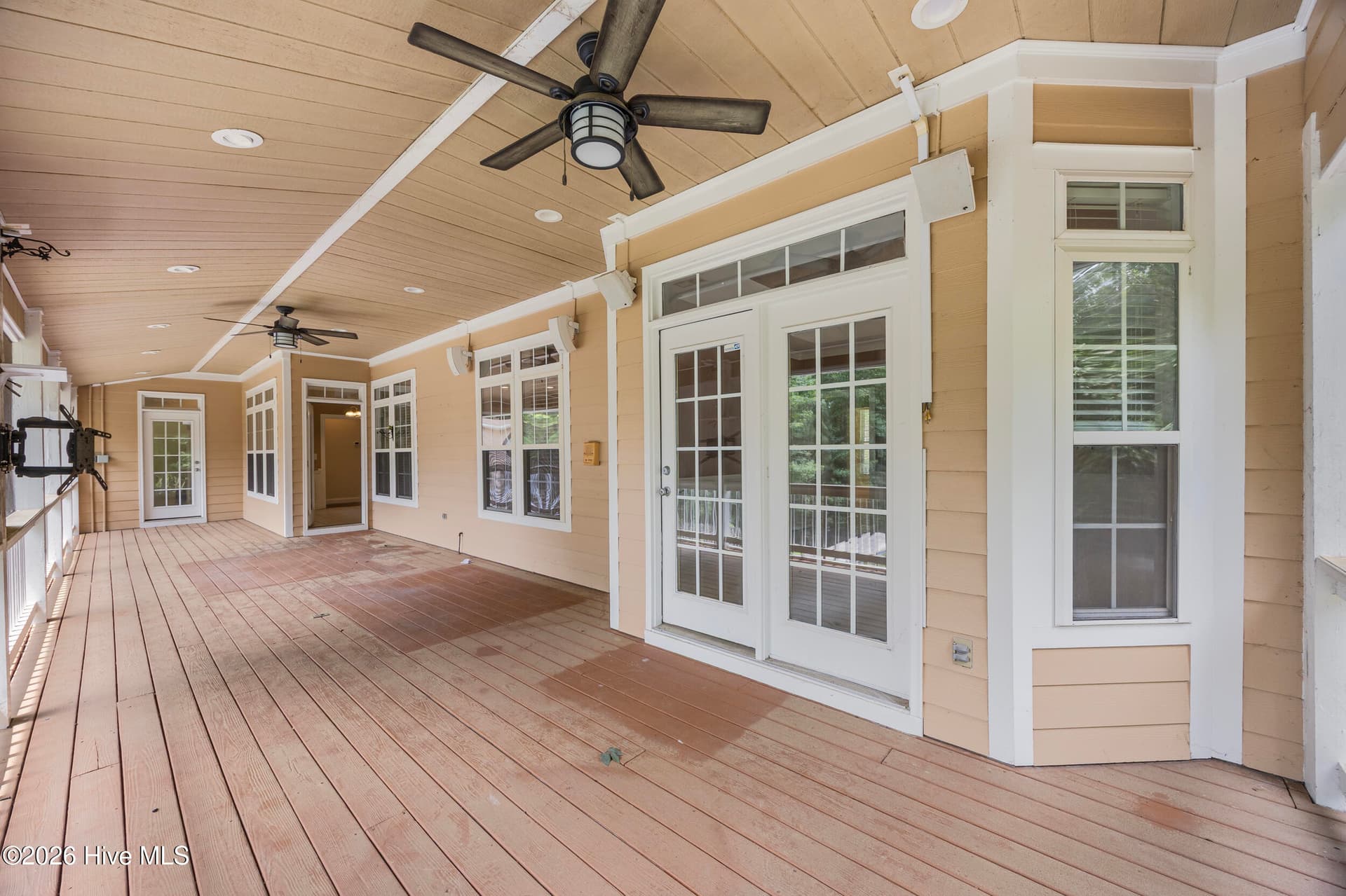 Single Family Residence at 638 Ravenswood Road, Hampstead, NC 28443, photo 78 of 100