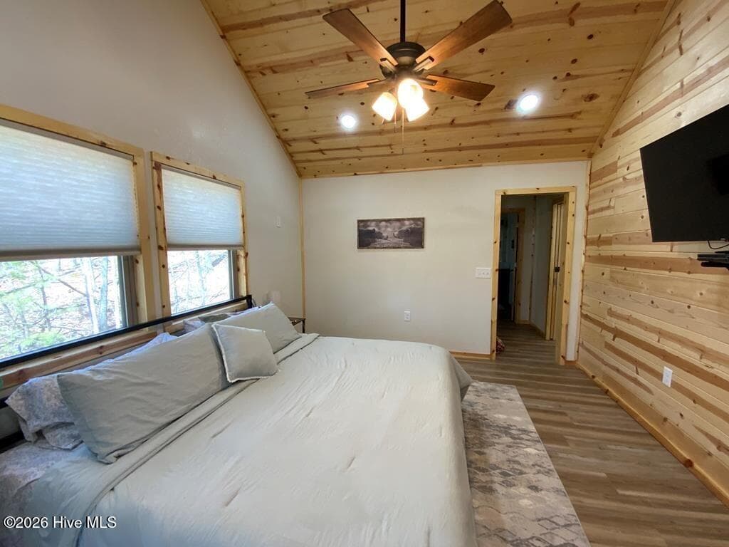 Single Family Residence at 28 Copper Fox Corner, Murphy, NC 28906, photo 31 of 36