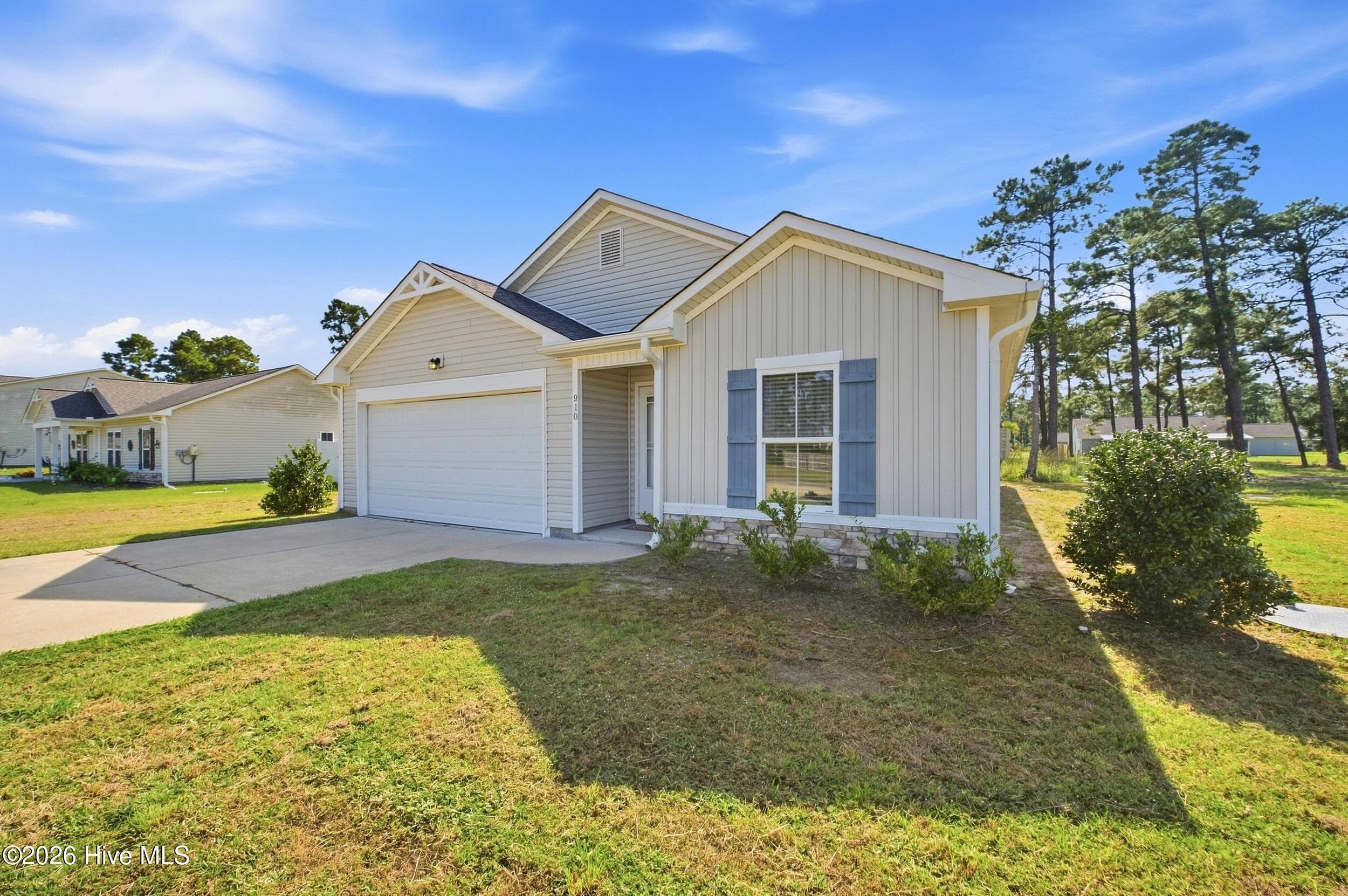 Single Family Residence at 910 Pine Needles Road, Southport, NC 28461, photo 4 of 53