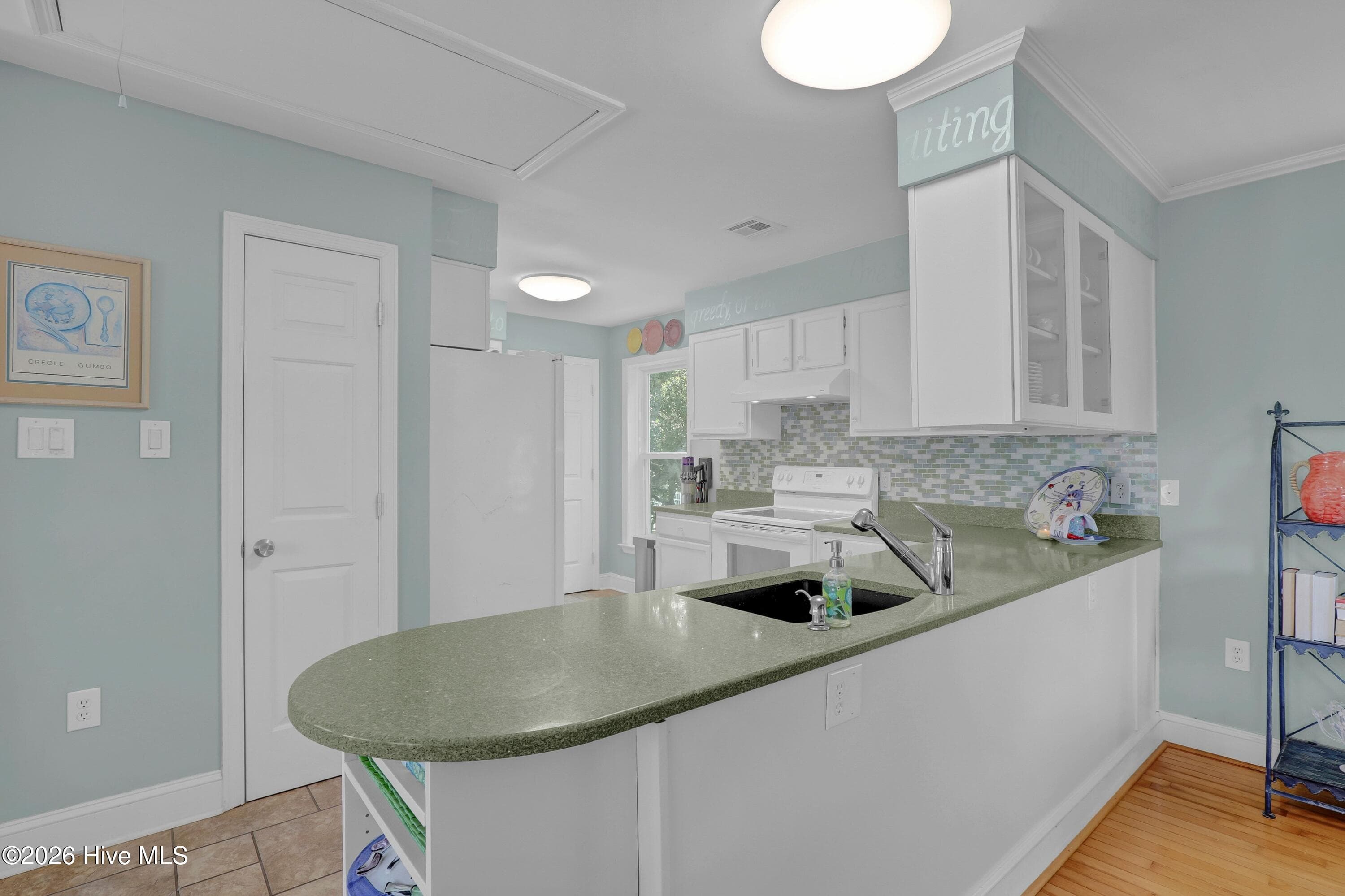 Single Family Residence at 109 Sea Urchin Court, Surf City, NC 28445, photo 21 of 49
