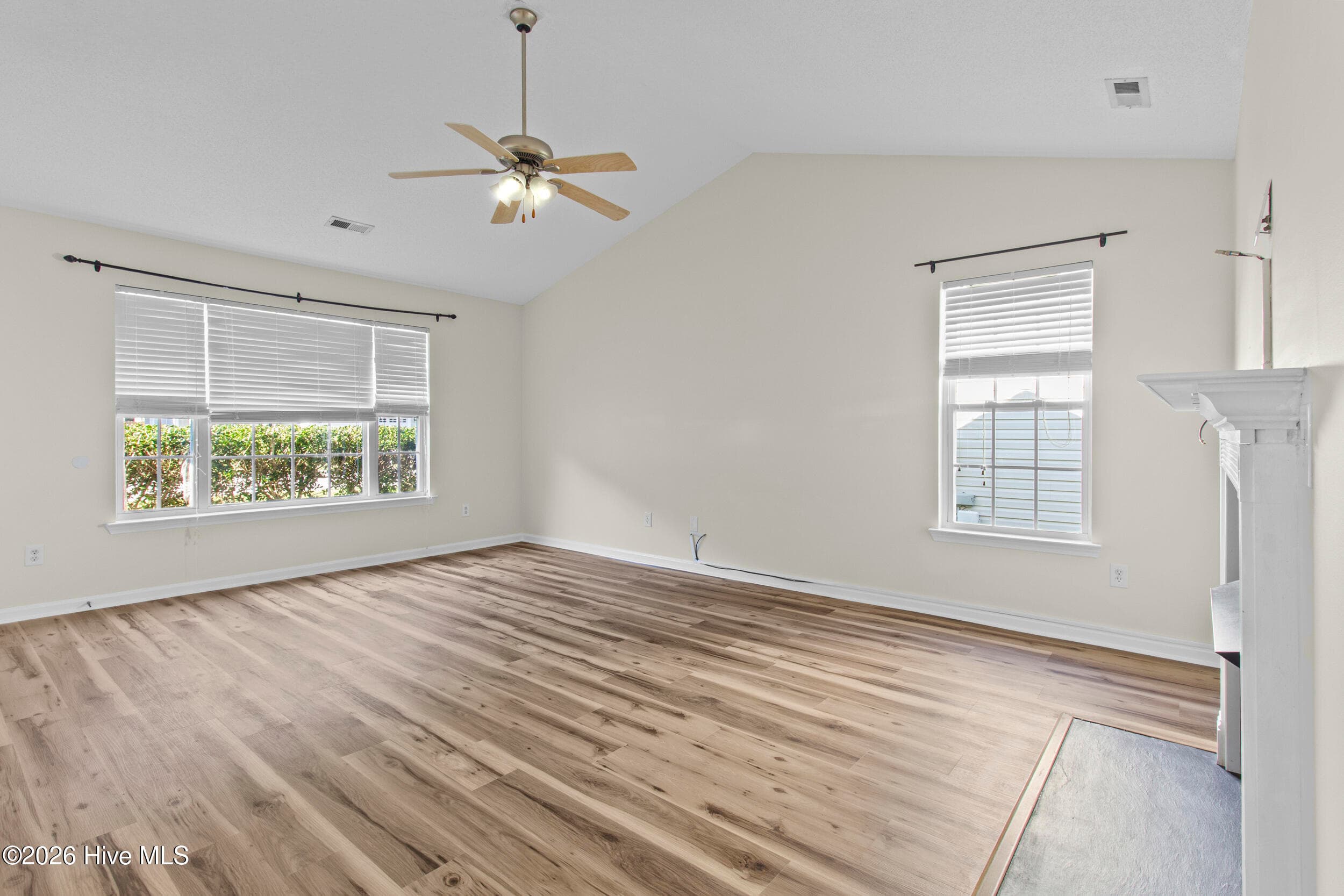 Single Family Residence at 4745 Corena Drive, New Bern, NC 28562, photo 12 of 25