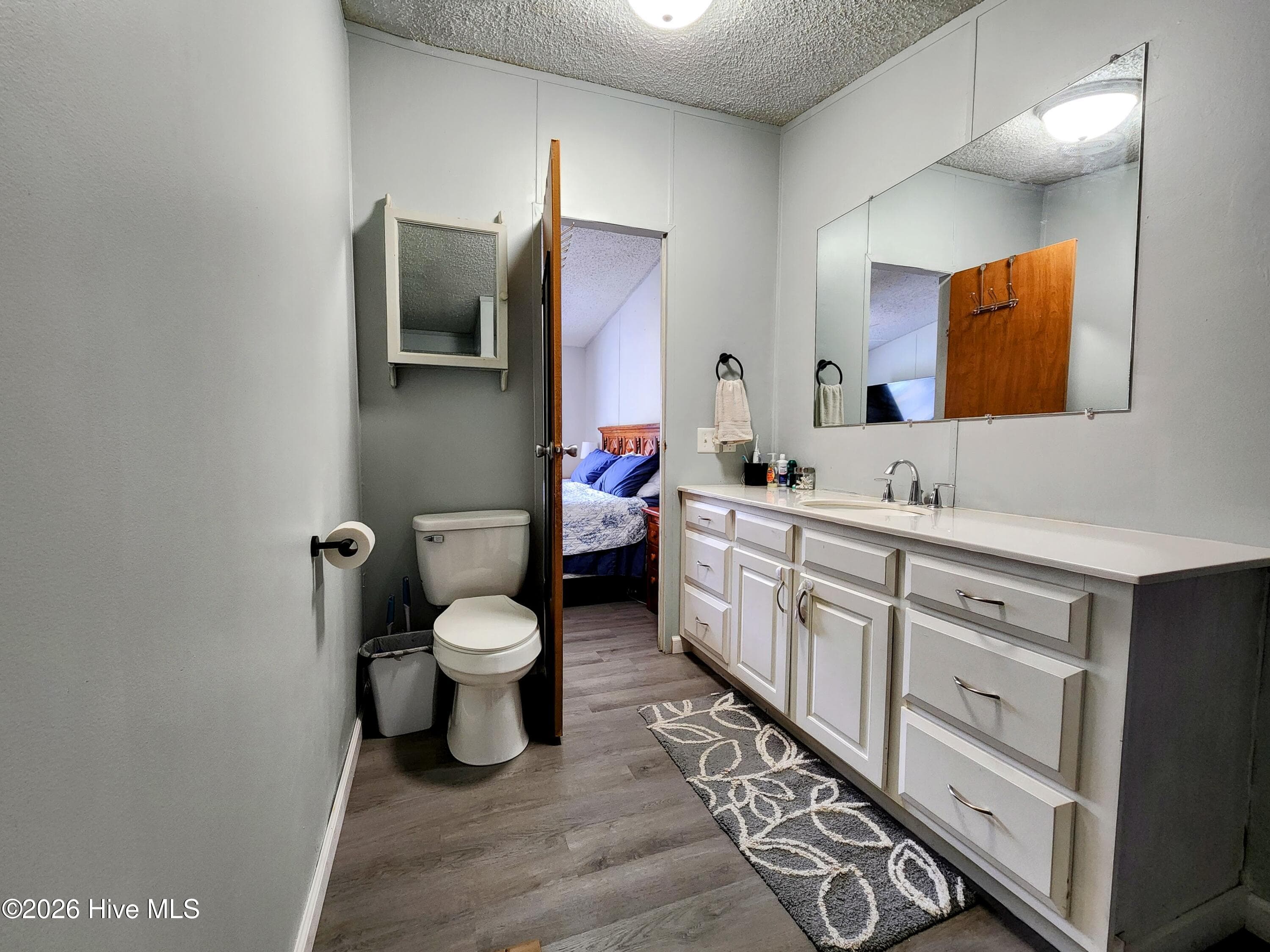 Manufactured Home at 623 Sandy Bluff Drive SW, Supply, NC 28462, photo 10 of 26