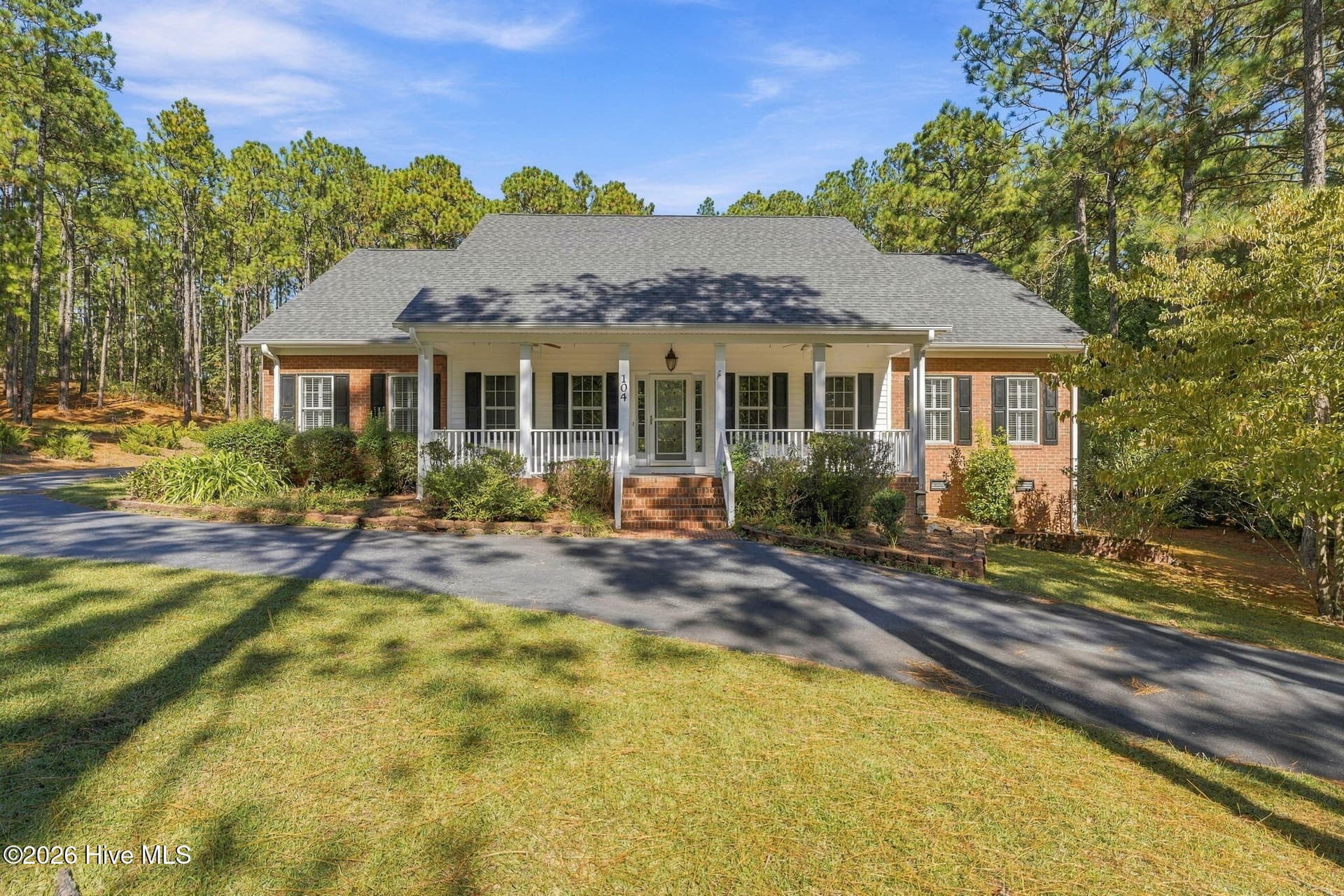 104 Mccracken Drive, West End, NC 27376