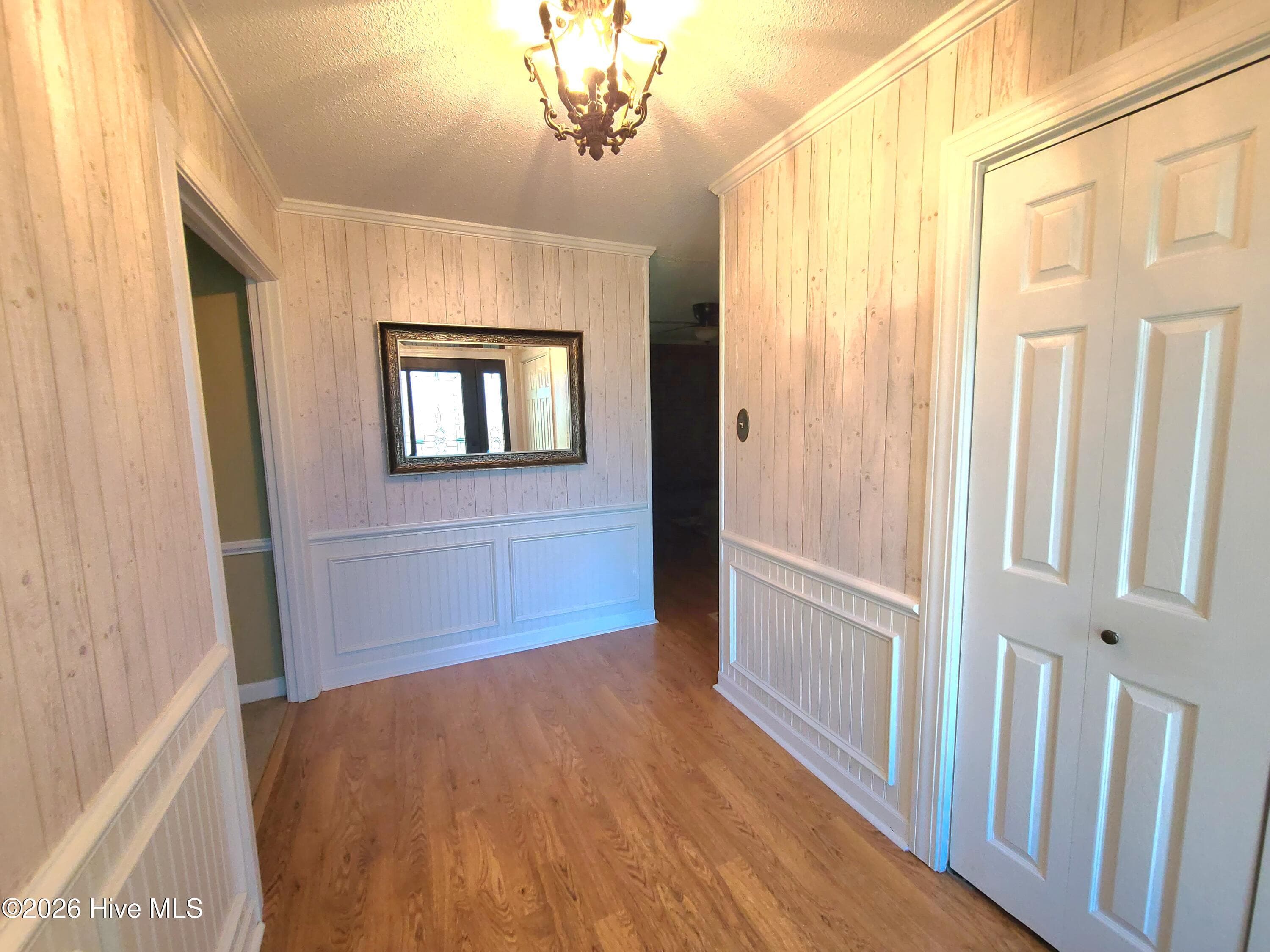 Single Family Residence at 2113 Westwood Drive, Kinston, NC 28504, photo 6 of 27