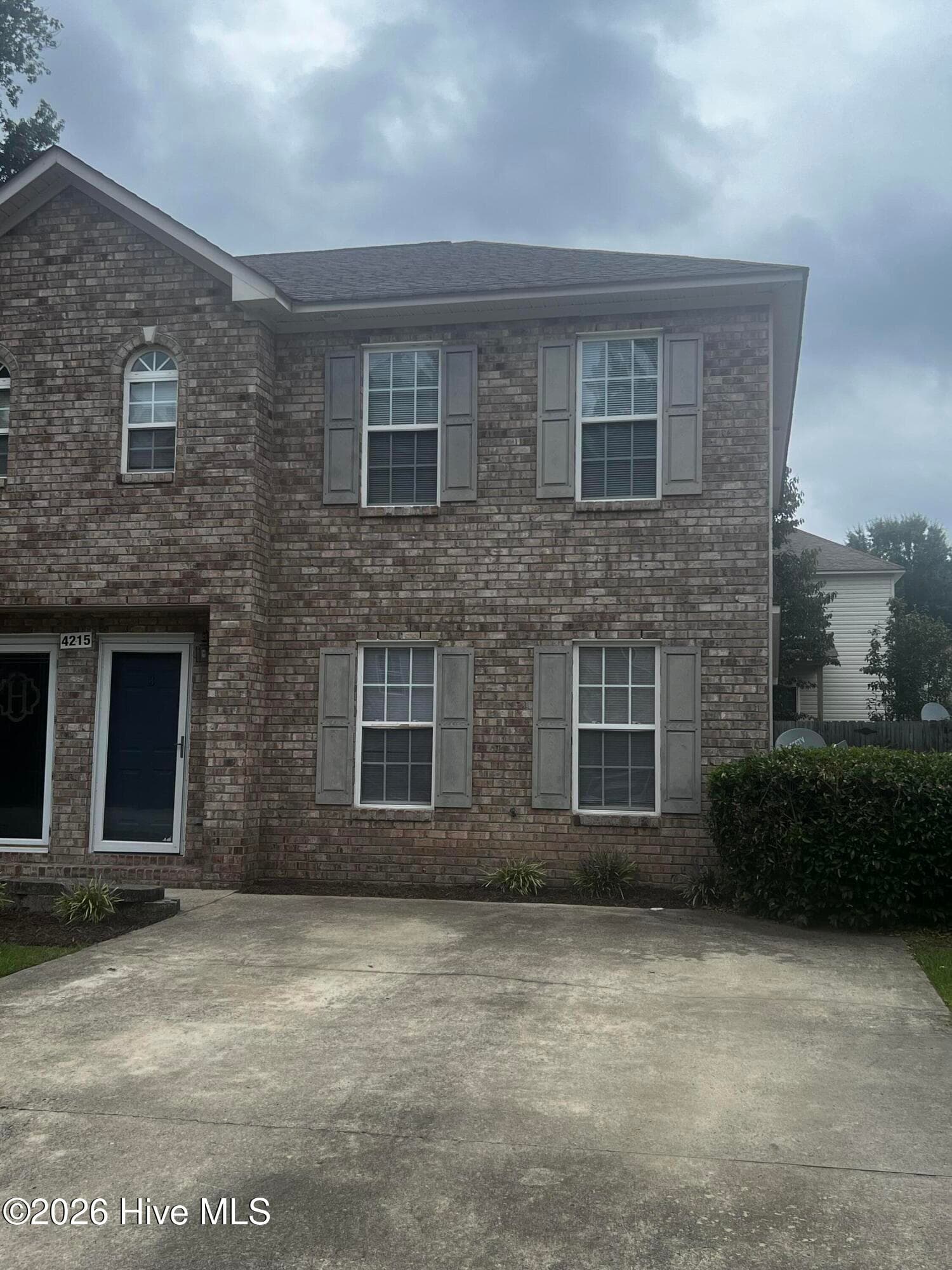 Townhouse at 4215 Williamsbrook Lane B, Greenville, NC 27858, photo 2 of 37