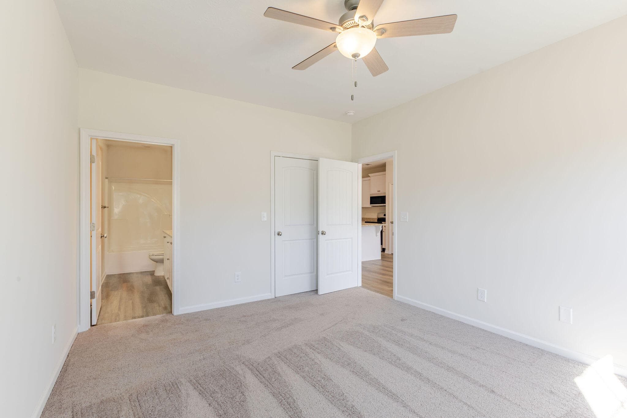 Townhouse at 344 Bordeaux Drive, Thomson, GA 30824, photo 12 of 19