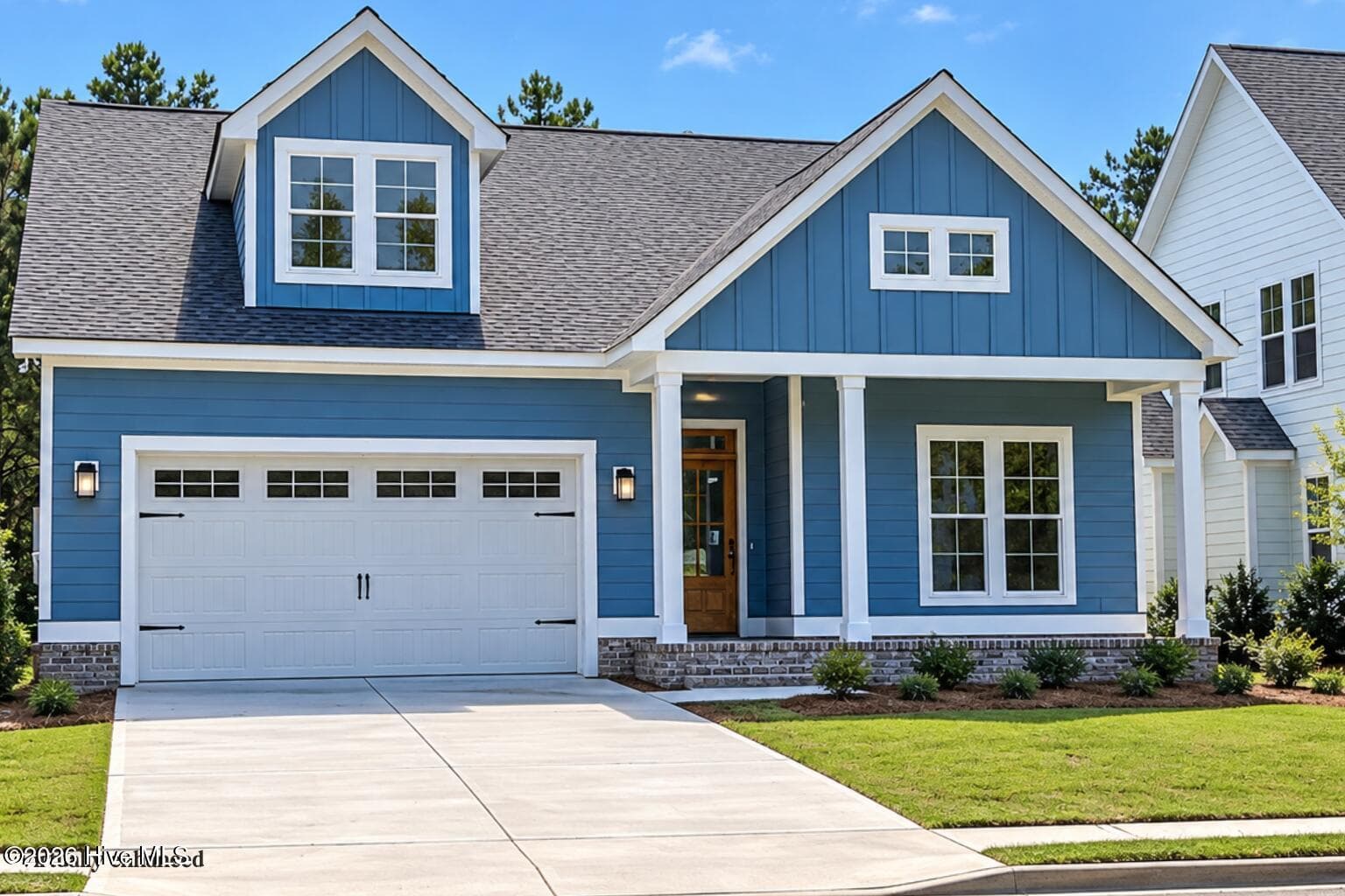Single Family Residence at 4058 Reunion Pointe Lane, New Bern, NC 28562, photo 2 of 10