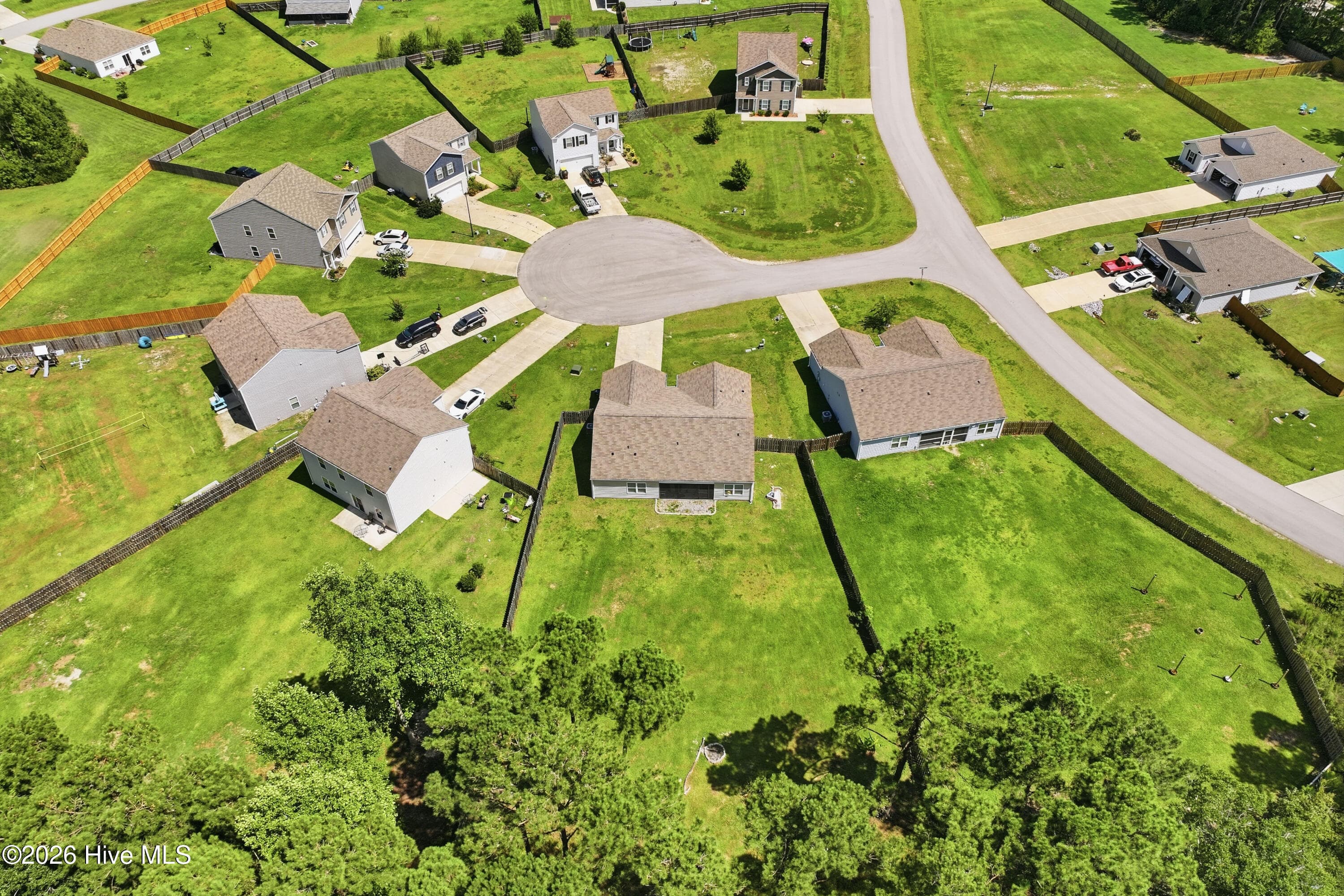Single Family Residence at 19 Evian Court, Hampstead, NC 28443, photo 3 of 3