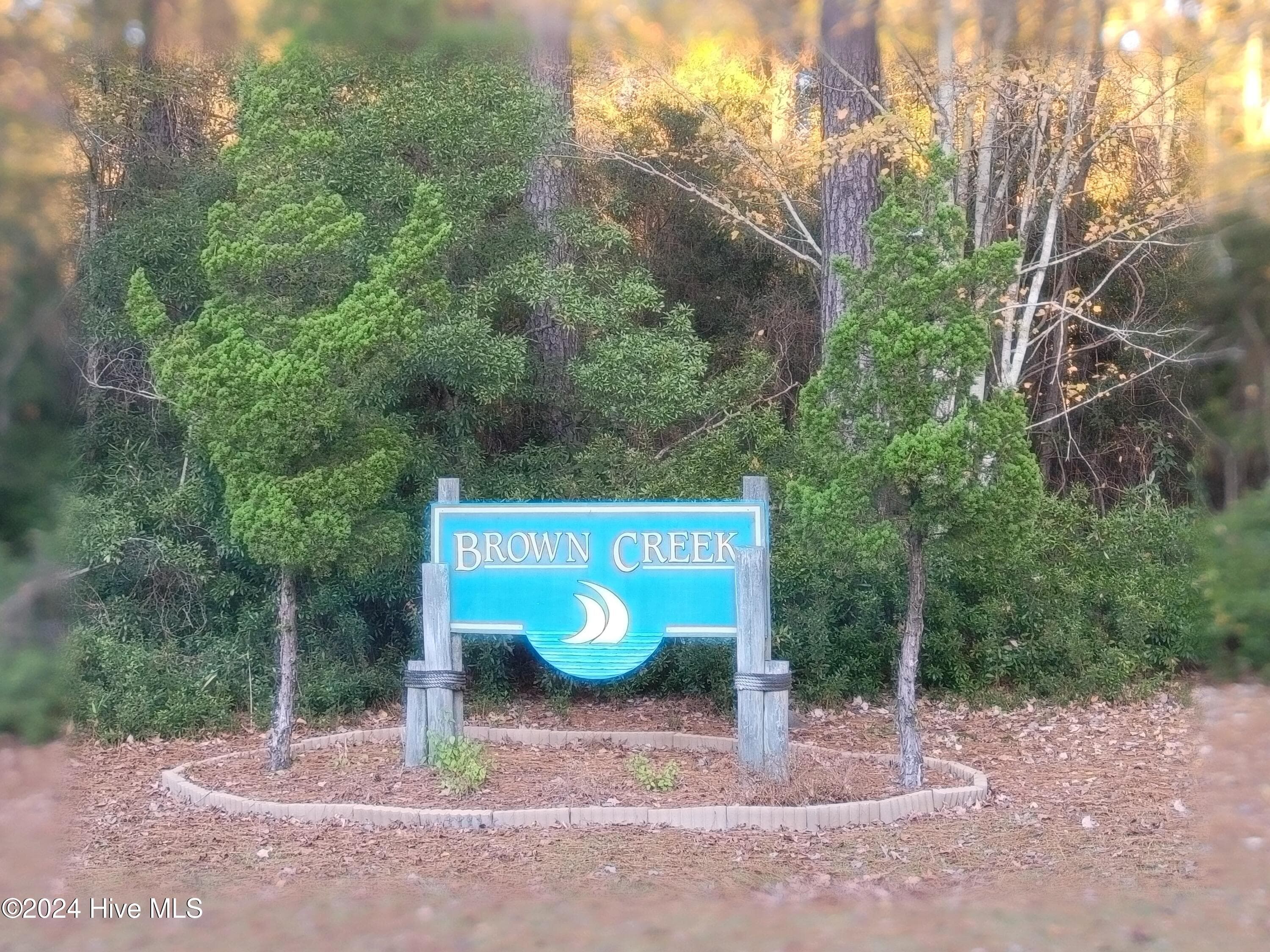 258 Port Drive, Oriental, NC 28571