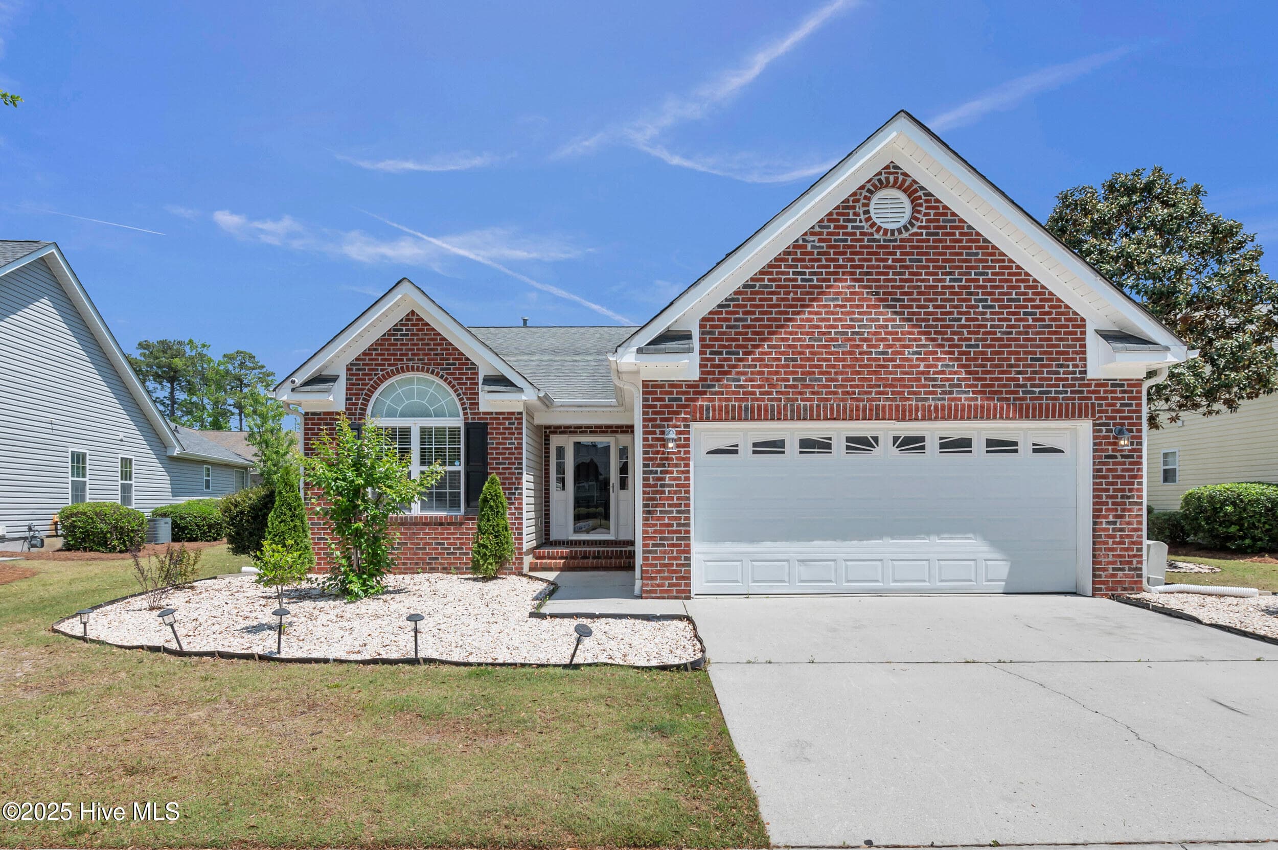 Single Family Residence at 4113 Rounding Bend Lane, Wilmington, NC 28412, photo 2 of 29