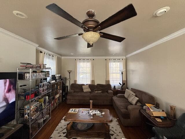 39 E Calhoun Street, Wadley, GA 30477