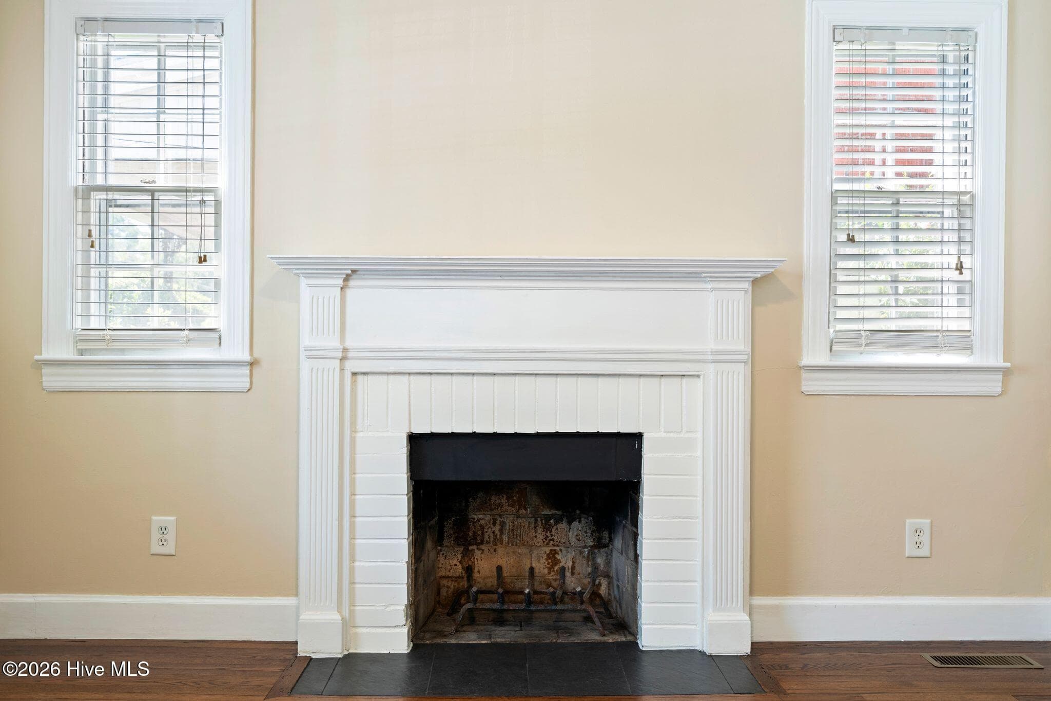 Single Family Residence at 233 N 25th Street, Wilmington, NC 28405, photo 10 of 43