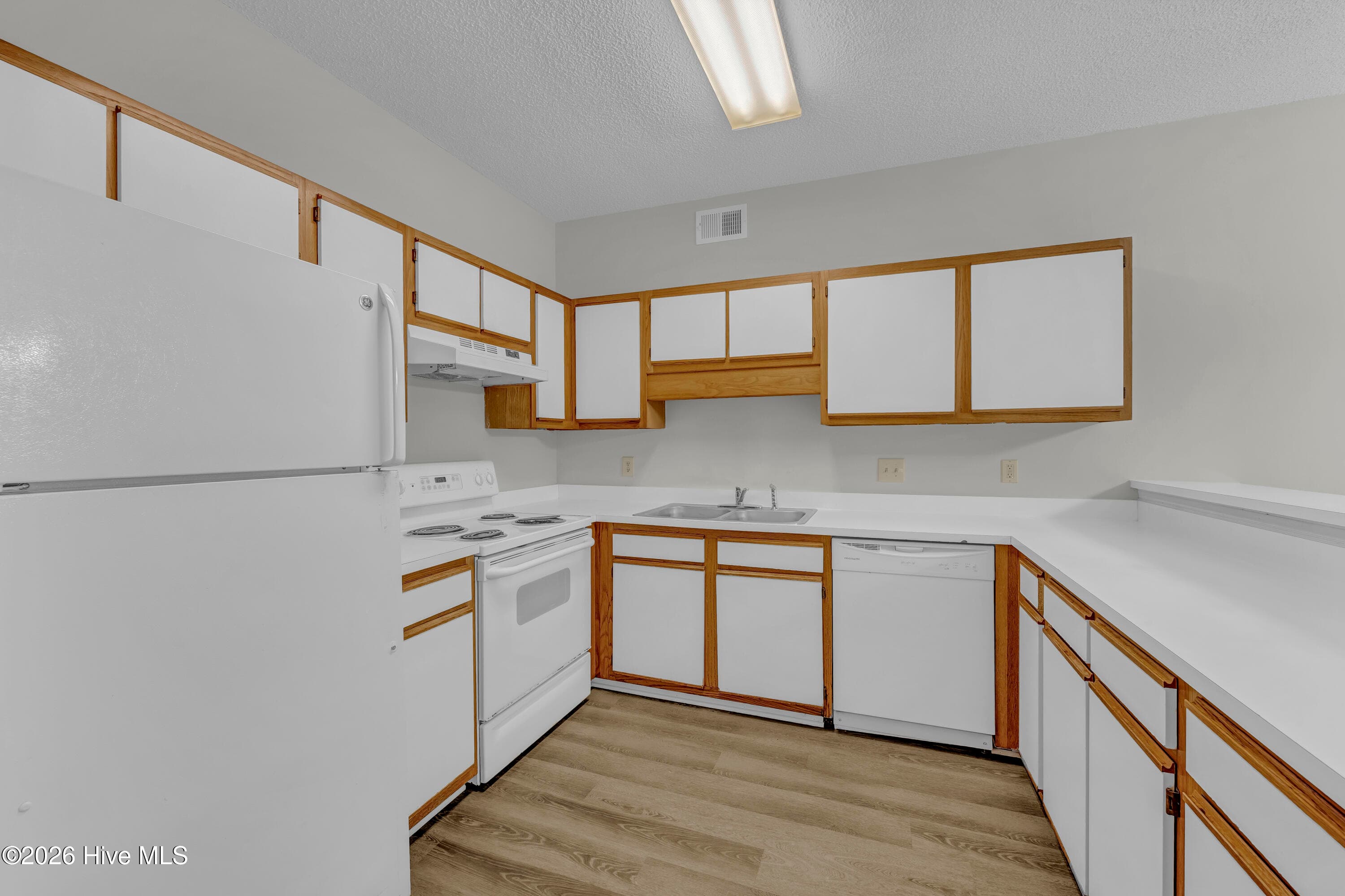 Condominium at 719 Bragg Drive A, Wilmington, NC 28412, photo 13 of 22