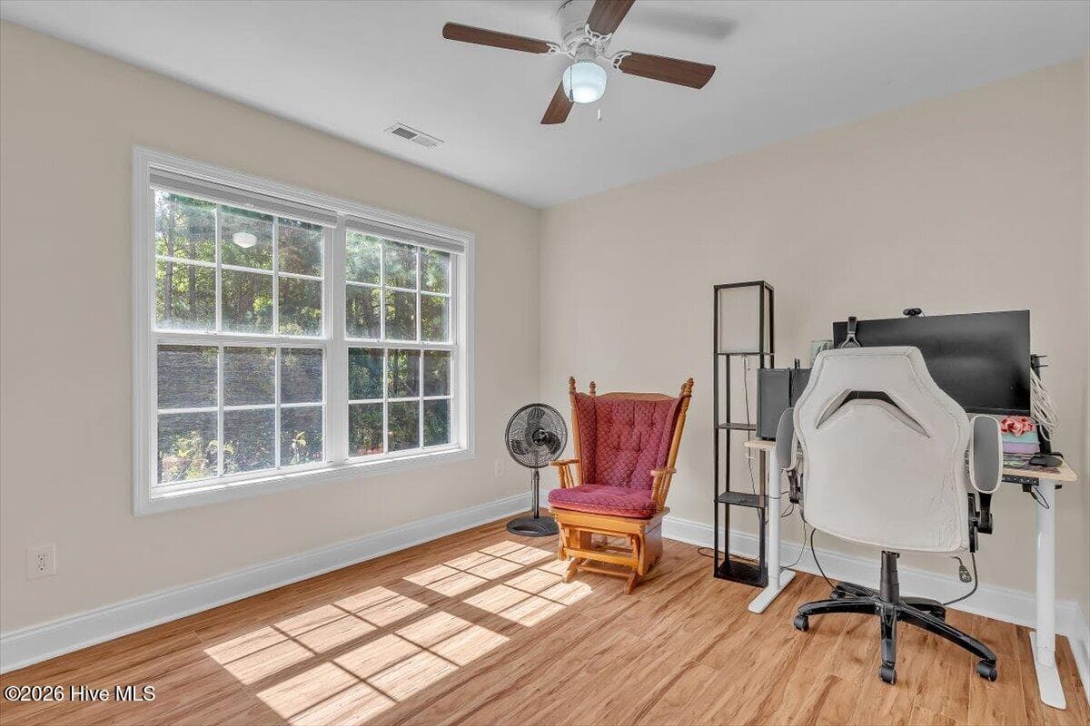 Single Family Residence at 118 Crooked Run Drive, New Bern, NC 28560, photo 27 of 49