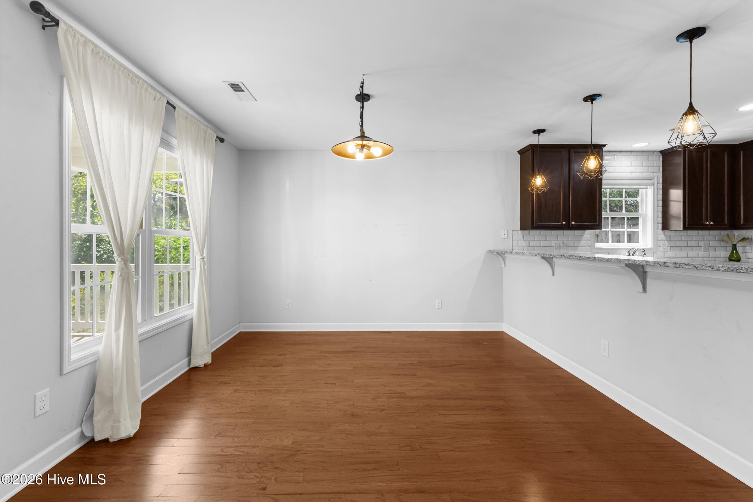 Single Family Residence at 615 Tennessee Avenue, Wilmington, NC 28401, photo 16 of 38