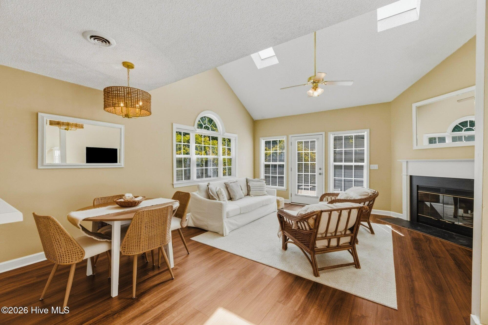 6211 Wrightsville Avenue Apt 155, Wilmington, NC 28403