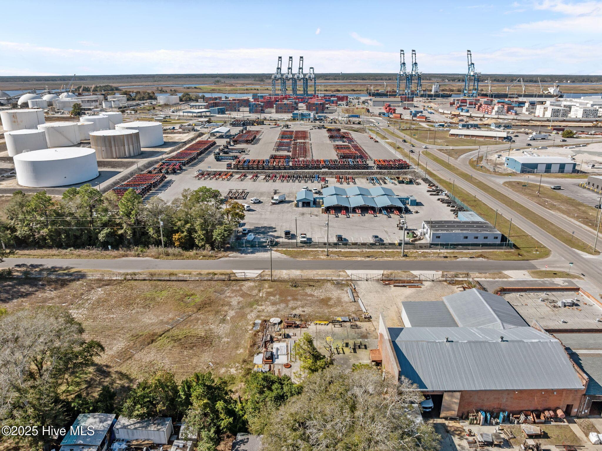Mixed Use at 2607 Worth Drive, Wilmington, NC 28412, photo 10 of 15