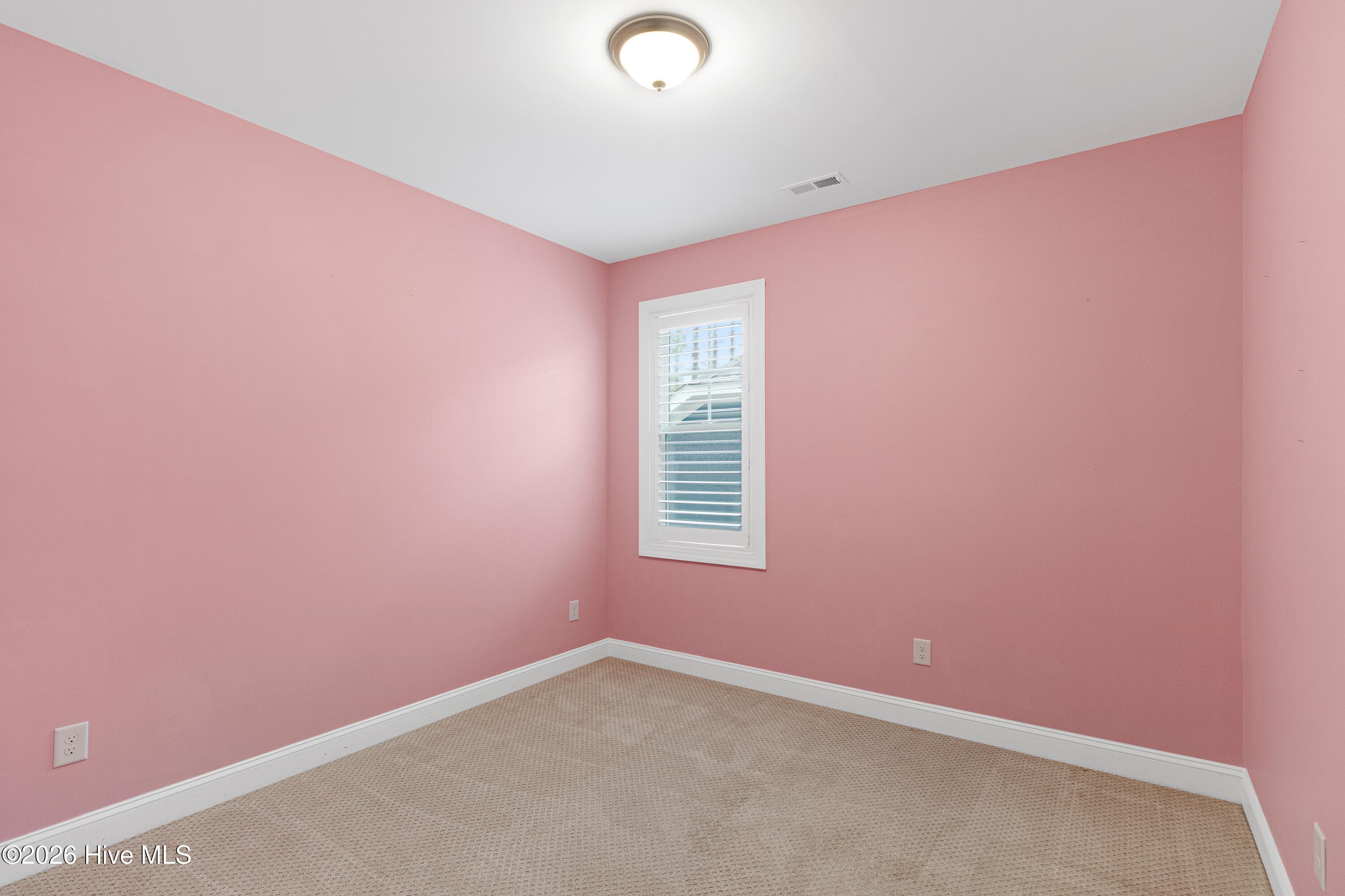 Single Family Residence at 140 Freedom Park Road, Beaufort, NC 28516, photo 2 of 6