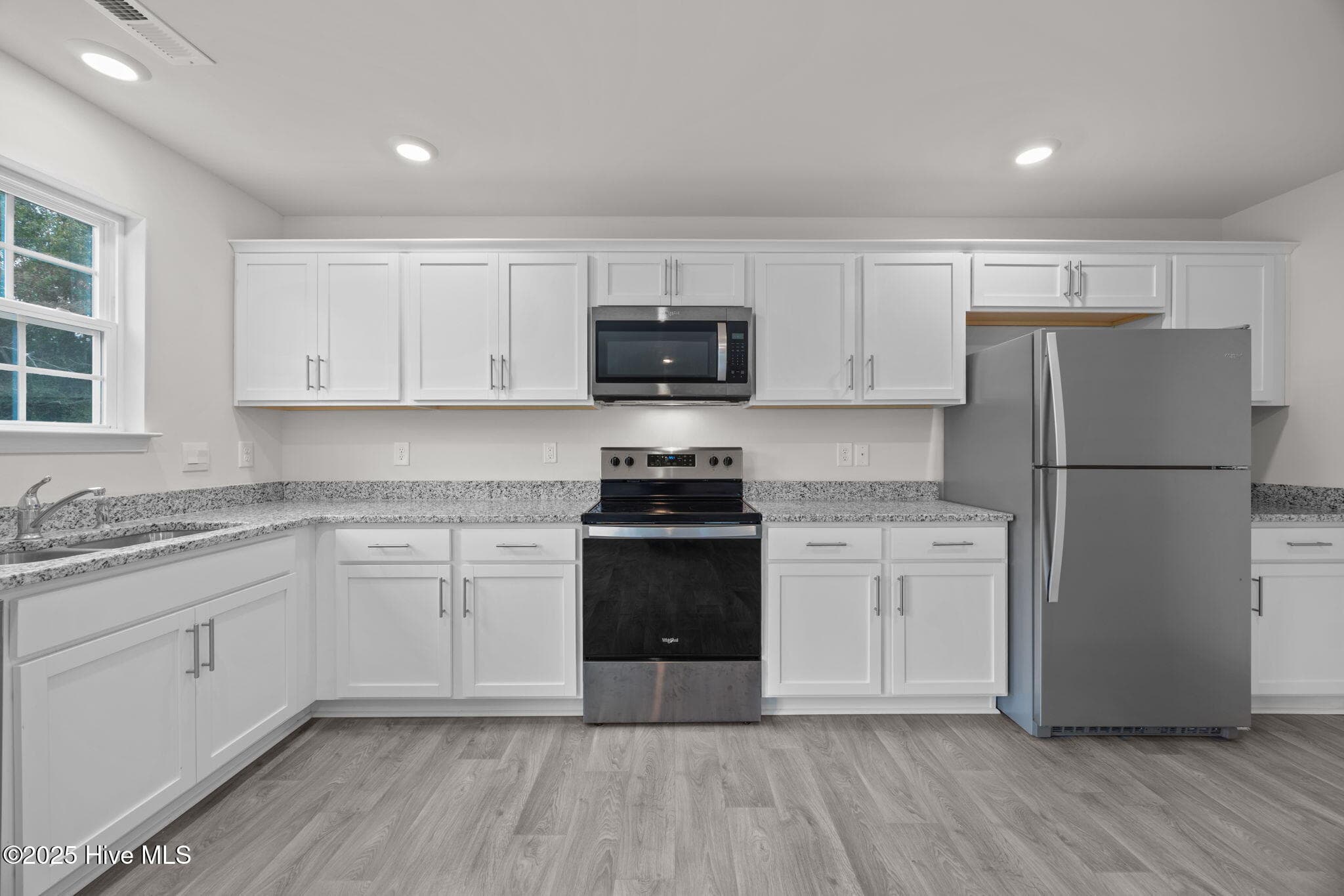 Single Family Residence at 1324 S Wilshire Court, Kinston, NC 28504, photo 17 of 53