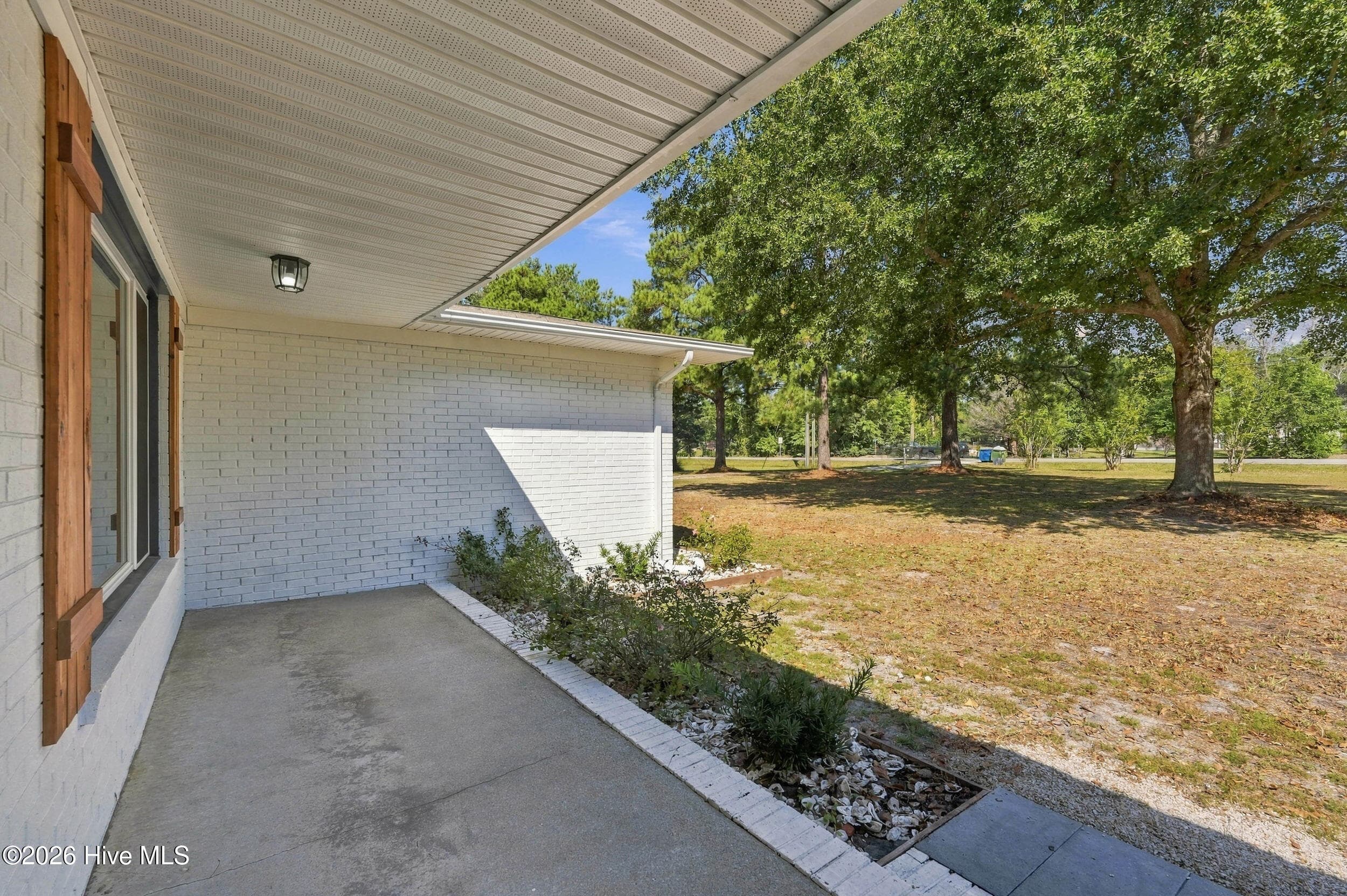 Single Family Residence at 564 Old Folkstone Road, Holly Ridge, NC 28445, photo 4 of 43