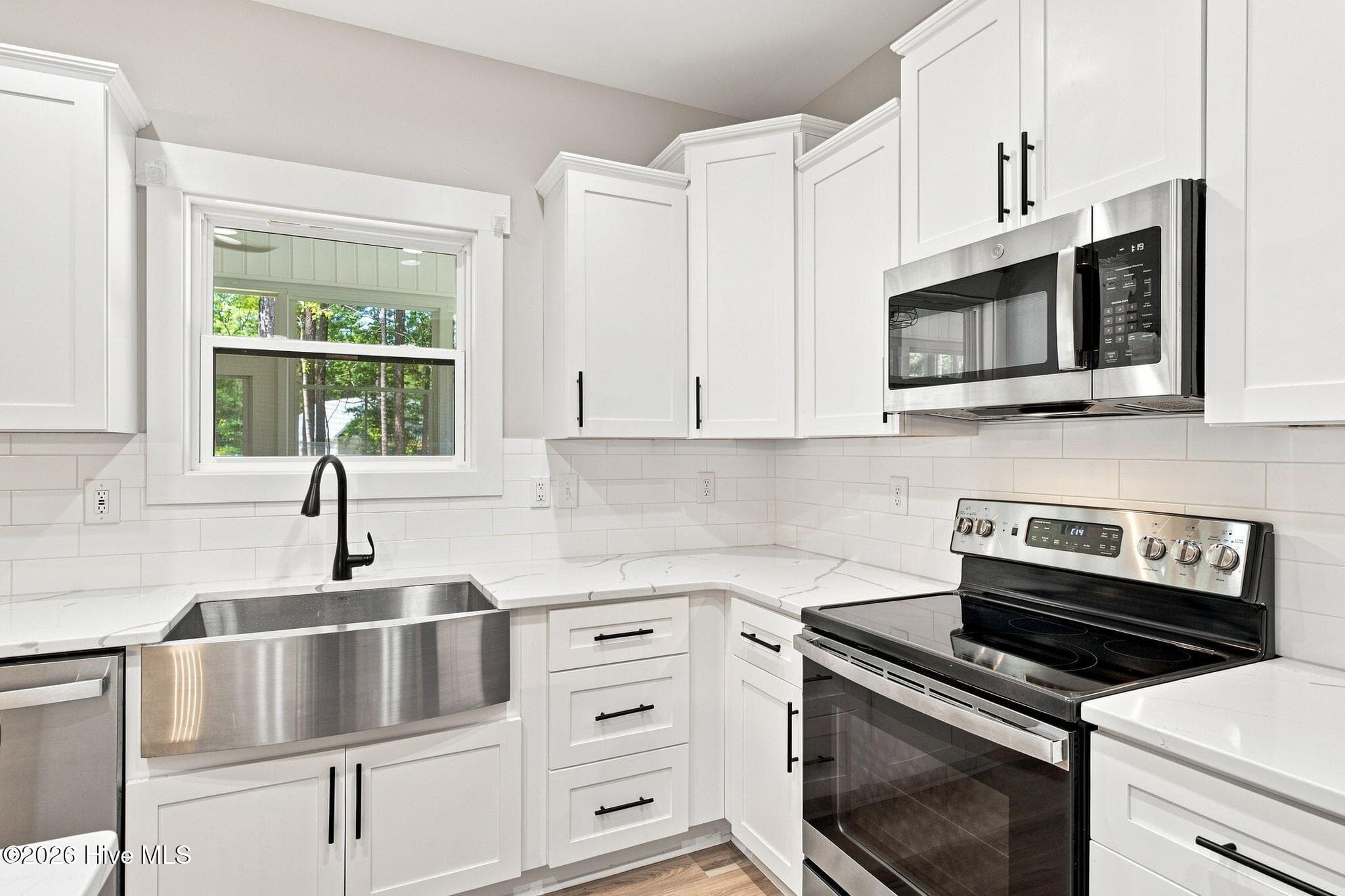 Single Family Residence at 431 Sandlewood Drive NW, Calabash, NC 28467, photo 11 of 55