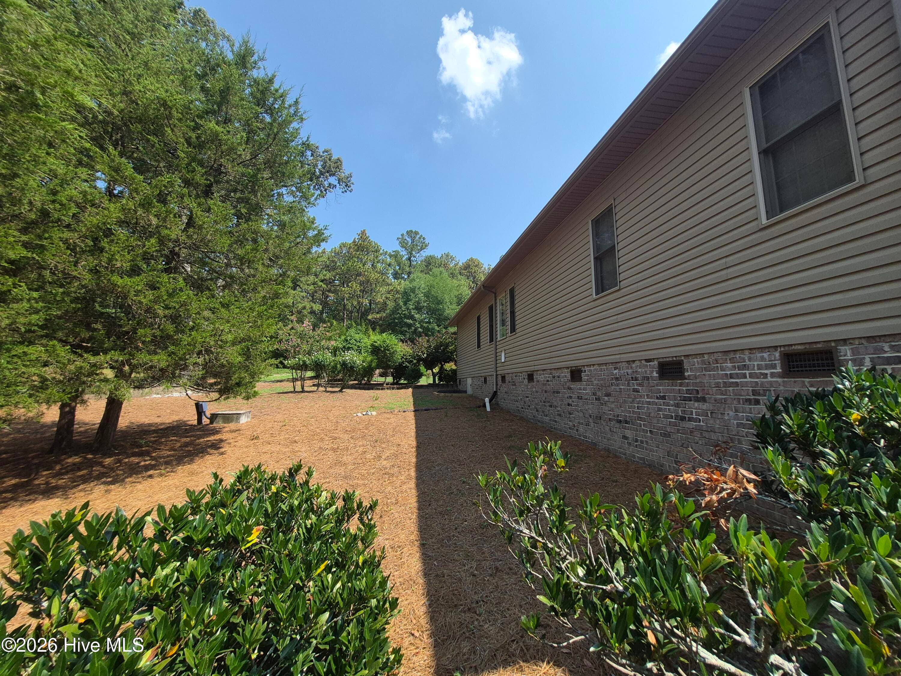 Single Family Residence at 7 Bobolink Road, Jackson Springs, NC 27281, photo 8 of 12