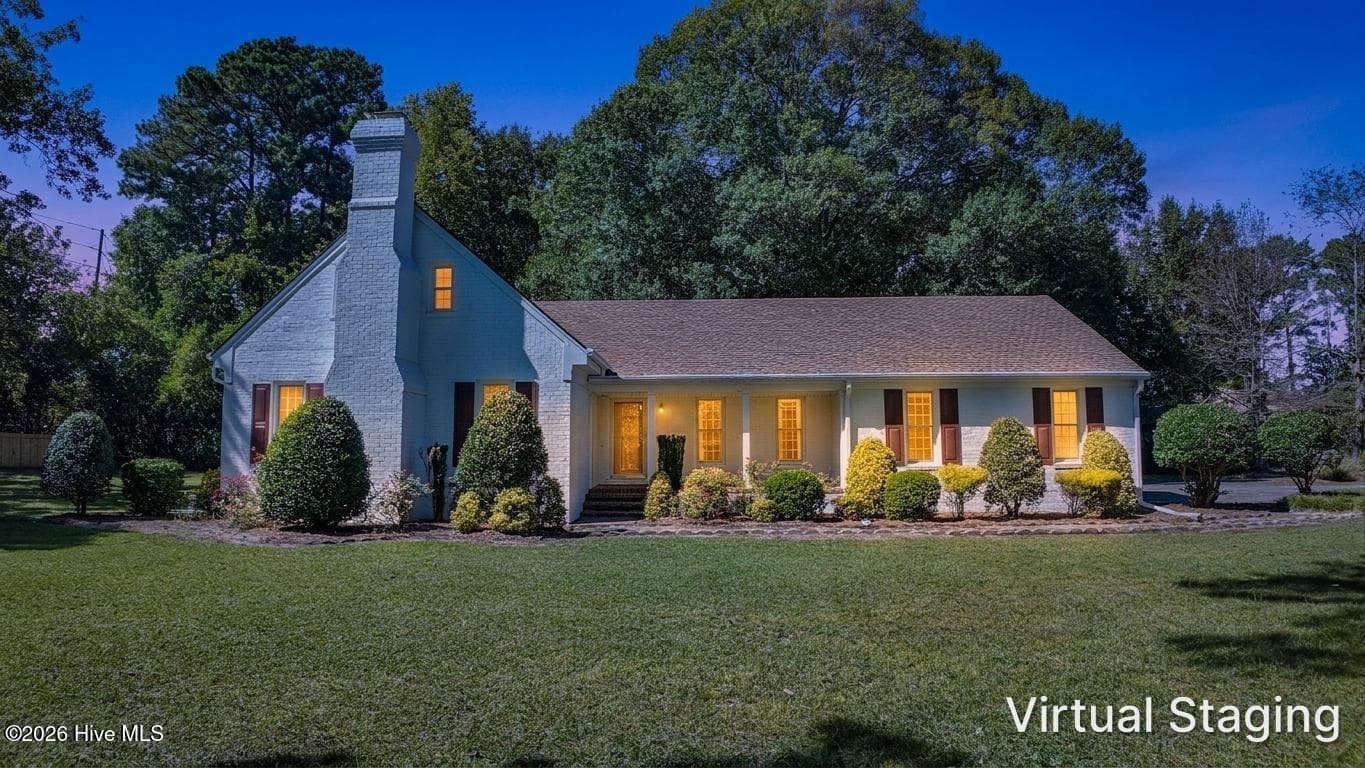Single Family Residence at 101 Forest Drive, Clinton, NC 28328, photo 2 of 38