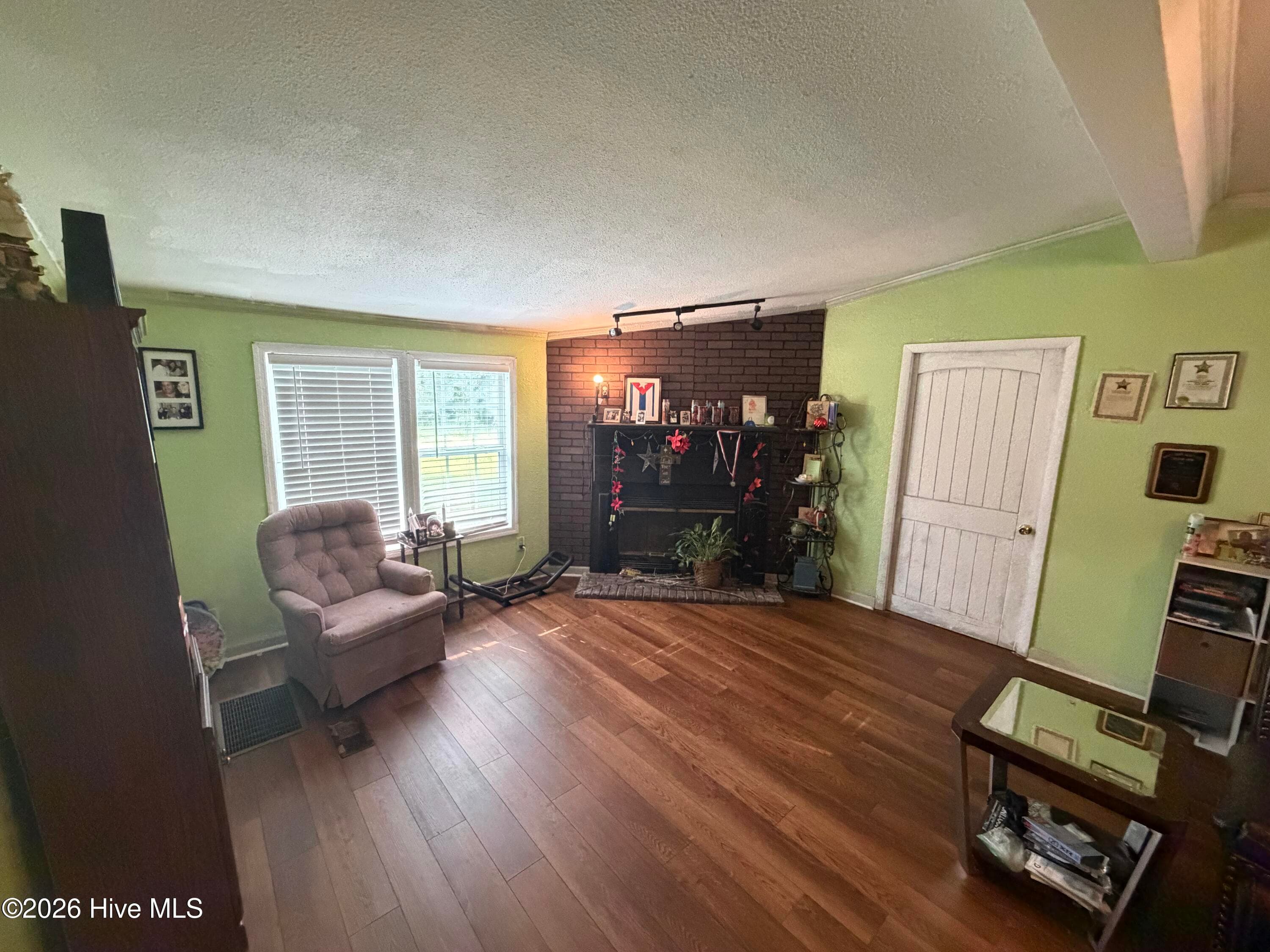 Manufactured Home at 722 Nc Highway 710, Rowland, NC 28383, photo 5 of 10
