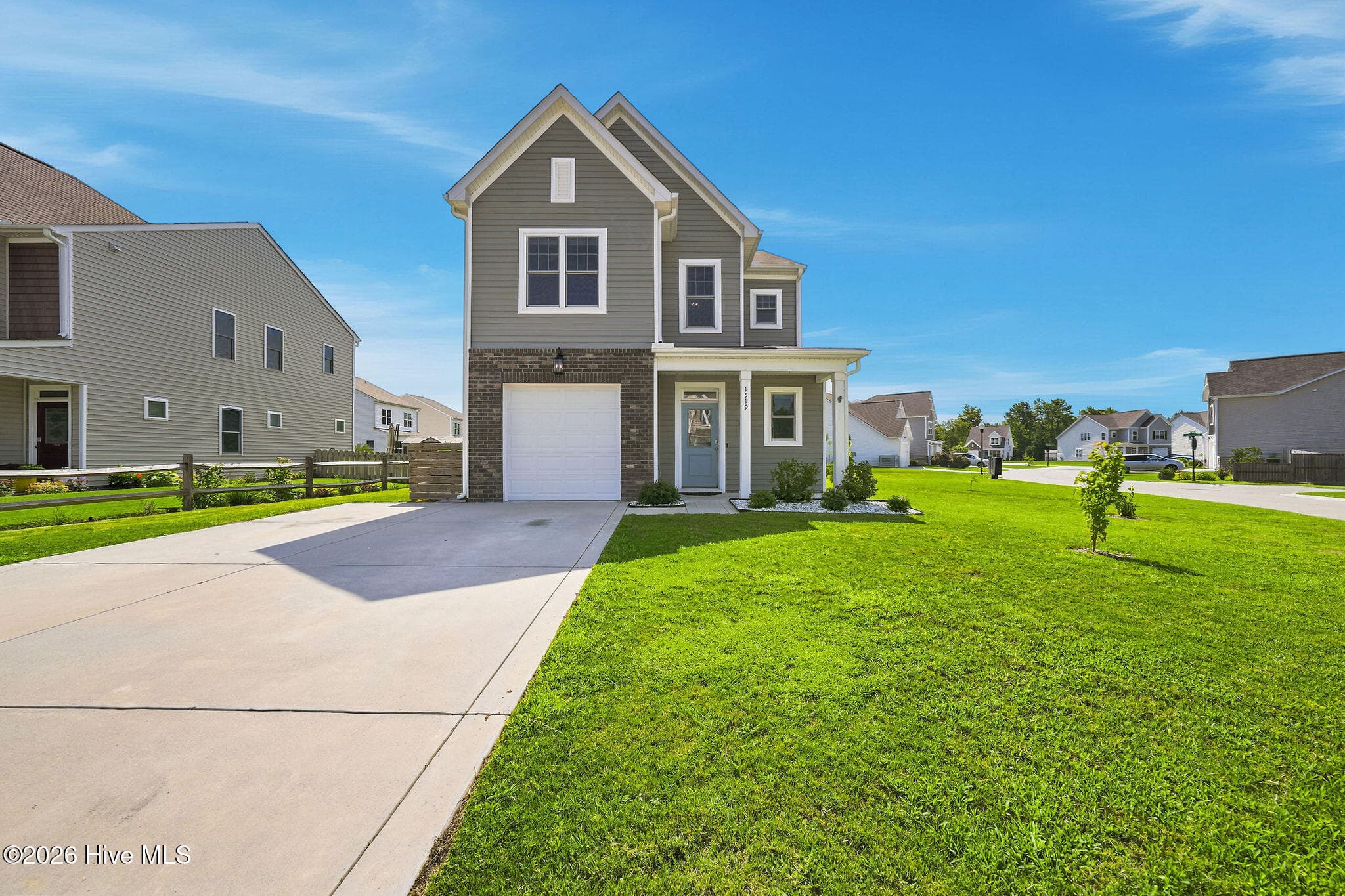 Single Family Residence at 1519 Judith Drive SE, Bolivia, NC 28422, photo 4 of 96