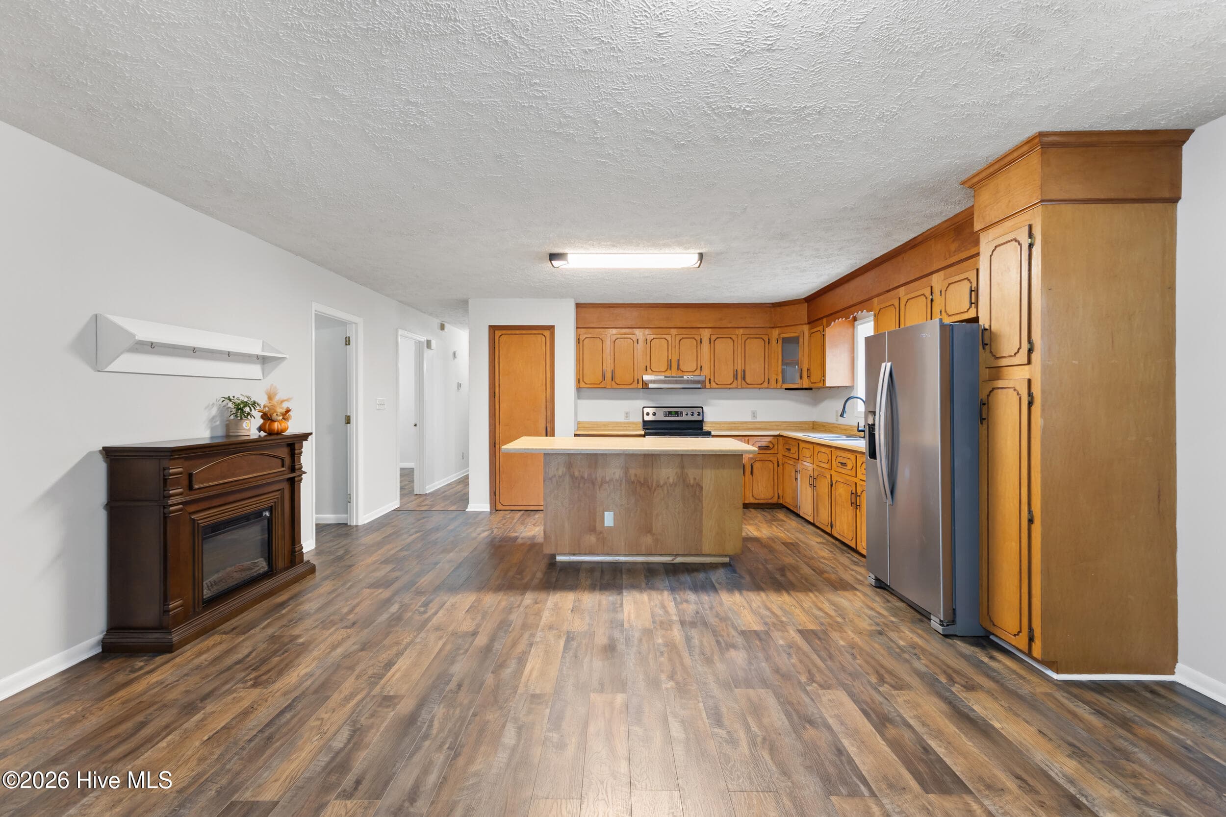 Single Family Residence at 4846 General Howe Highway, Riegelwood, NC 28456, photo 11 of 50