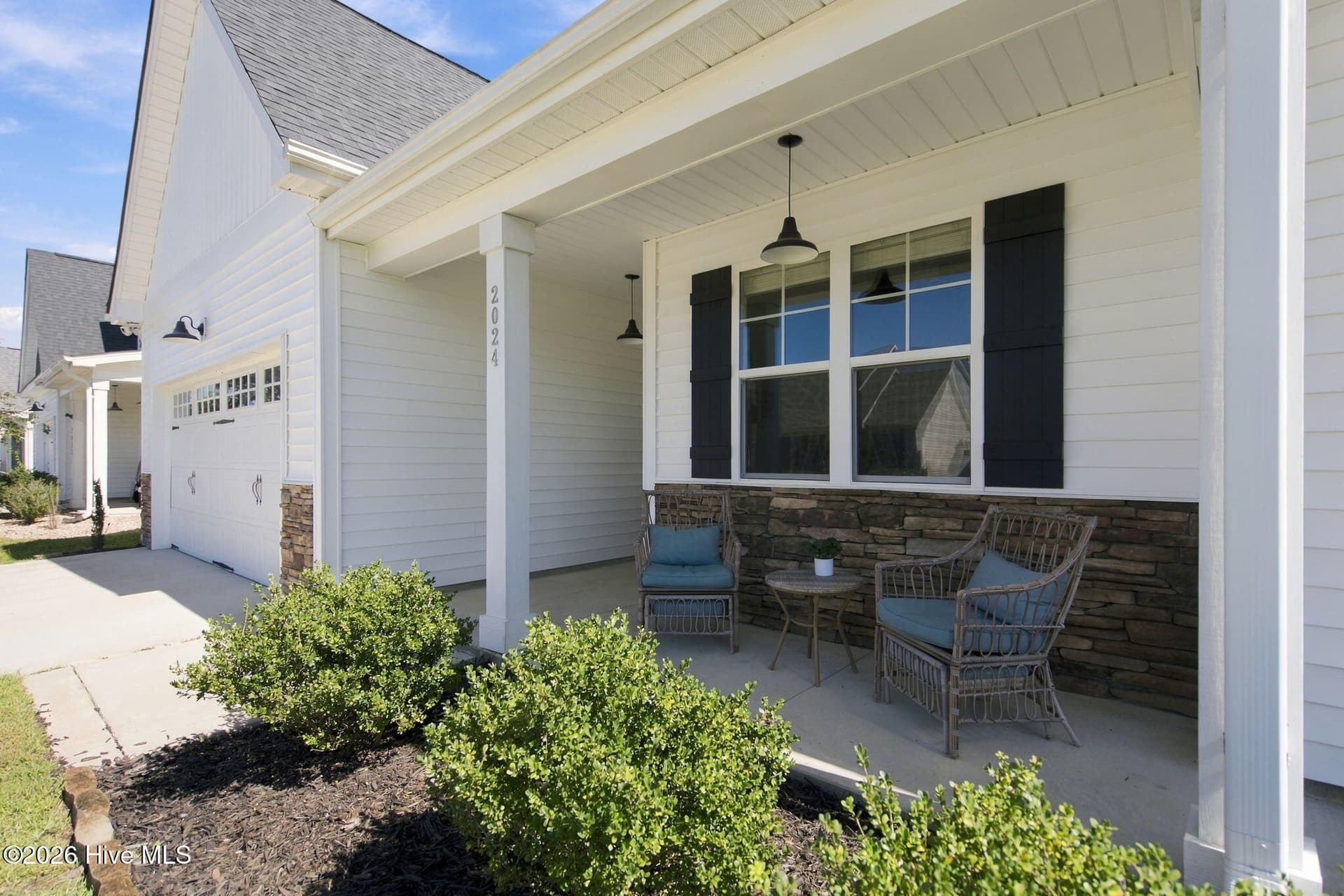 Single Family Residence at 2024 Blue Bonnet Circle, Castle Hayne, NC 28429, photo 4 of 42