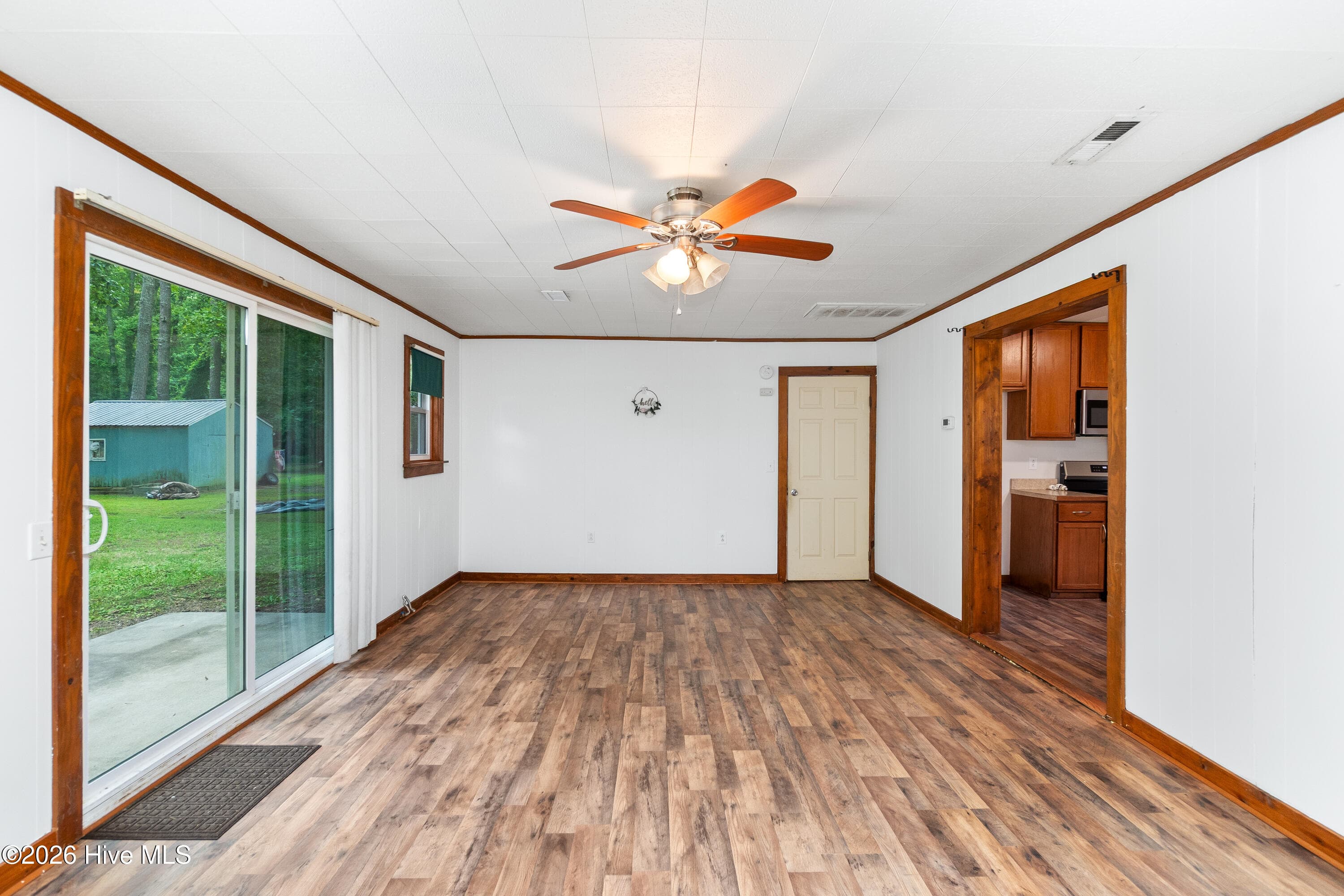 Single Family Residence at 1815 W Main Ext, Elizabeth City, NC 27909, photo 6 of 51