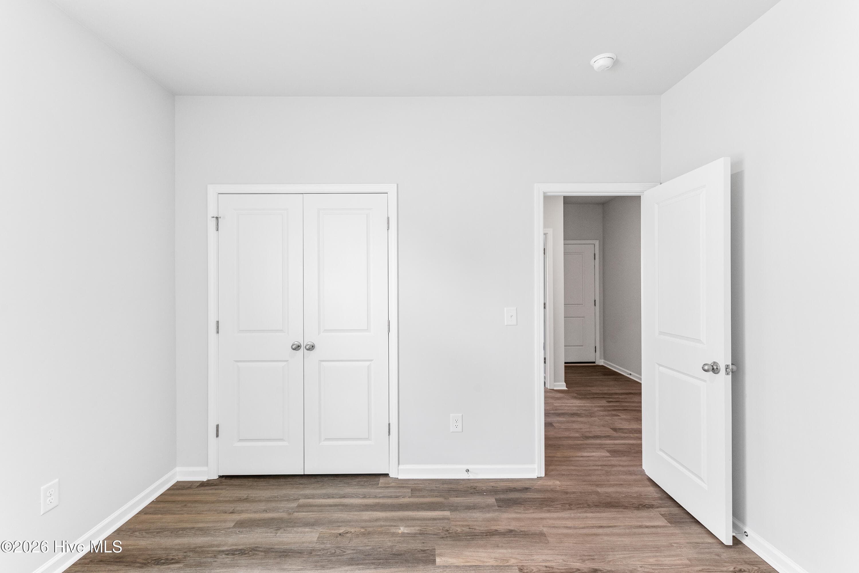 Single Family Residence at 5512 Peace And Plenty Court, New Bern, NC 28560, photo 16 of 21