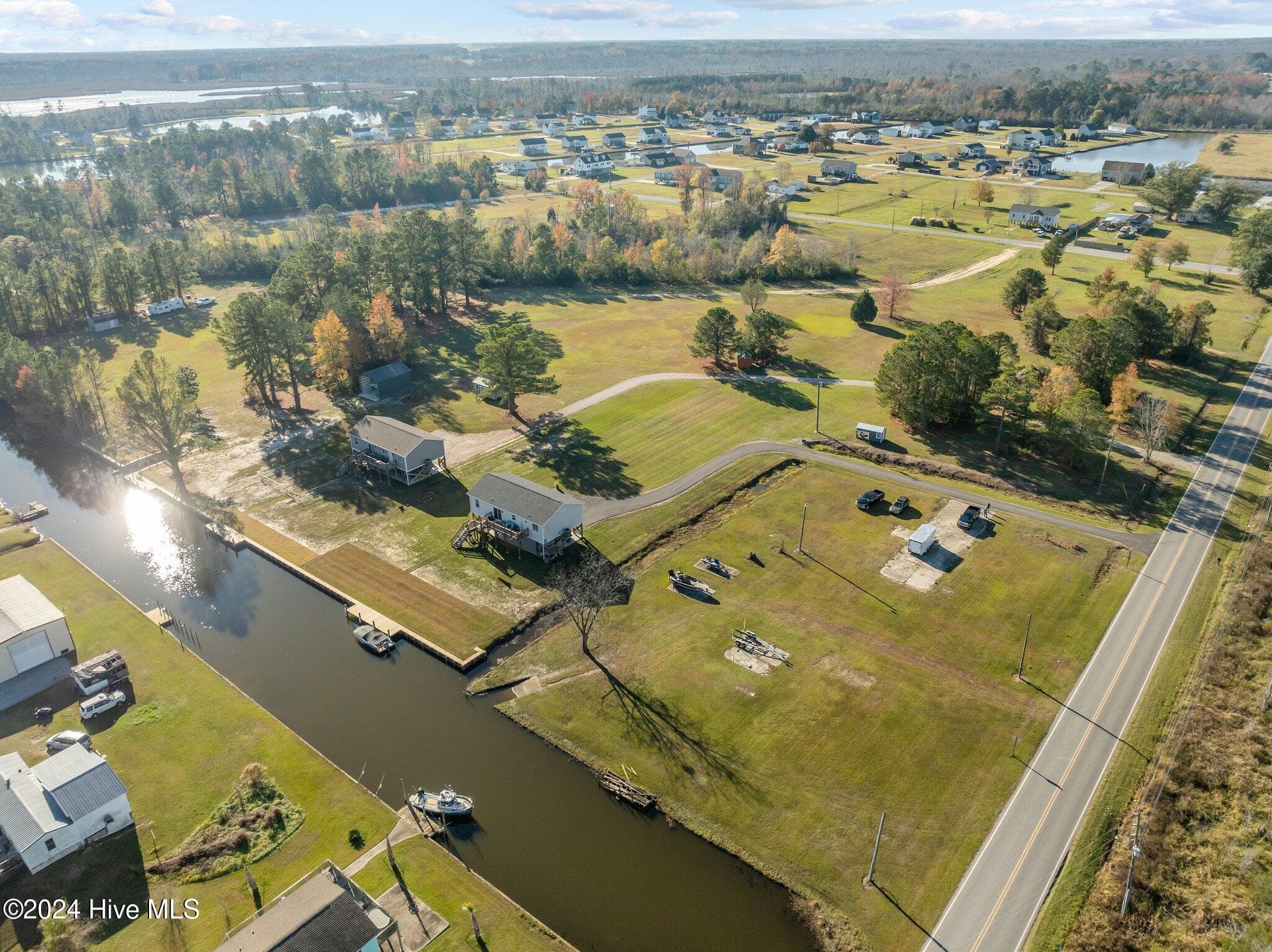 Single Family Residence at 1134 Whichards Beach Road, Chocowinity, NC 27817, photo 34 of 46