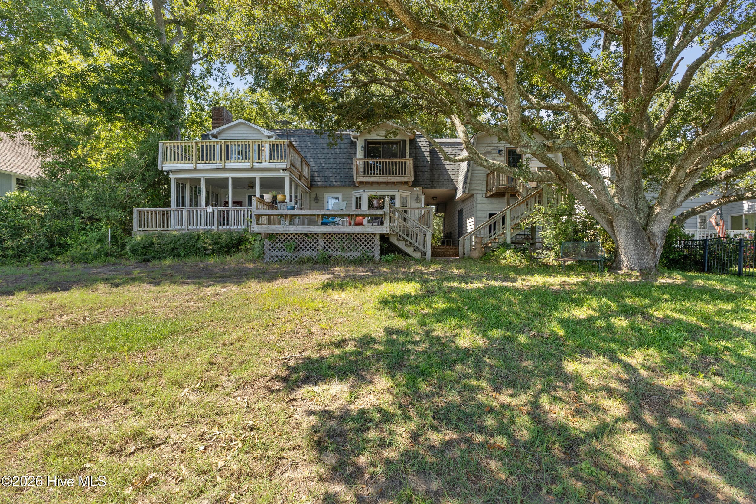 Single Family Residence at 345 Dogwood Lane, Hampstead, NC 28443, photo 17 of 61