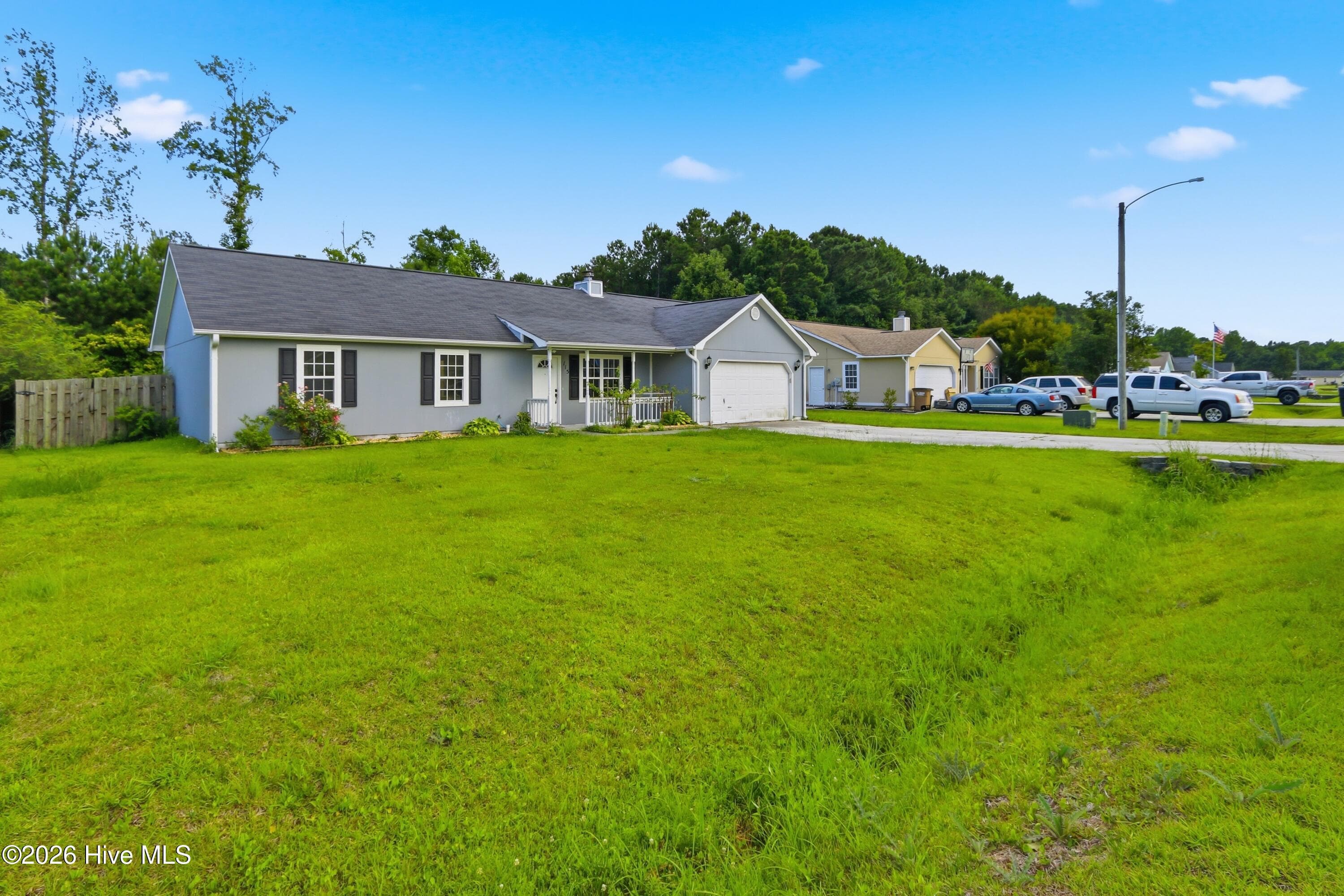 Single Family Residence at 115 Daphne Drive, Hubert, NC 28539, photo 3 of 34
