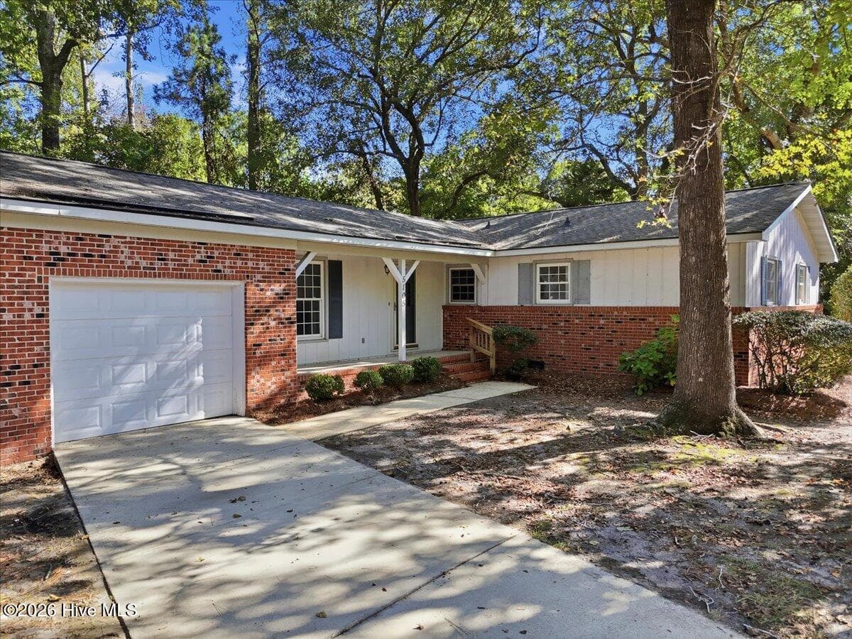 Single Family Residence at 5105 Belgrave Circle, Wilmington, NC 28403, photo 35 of 37