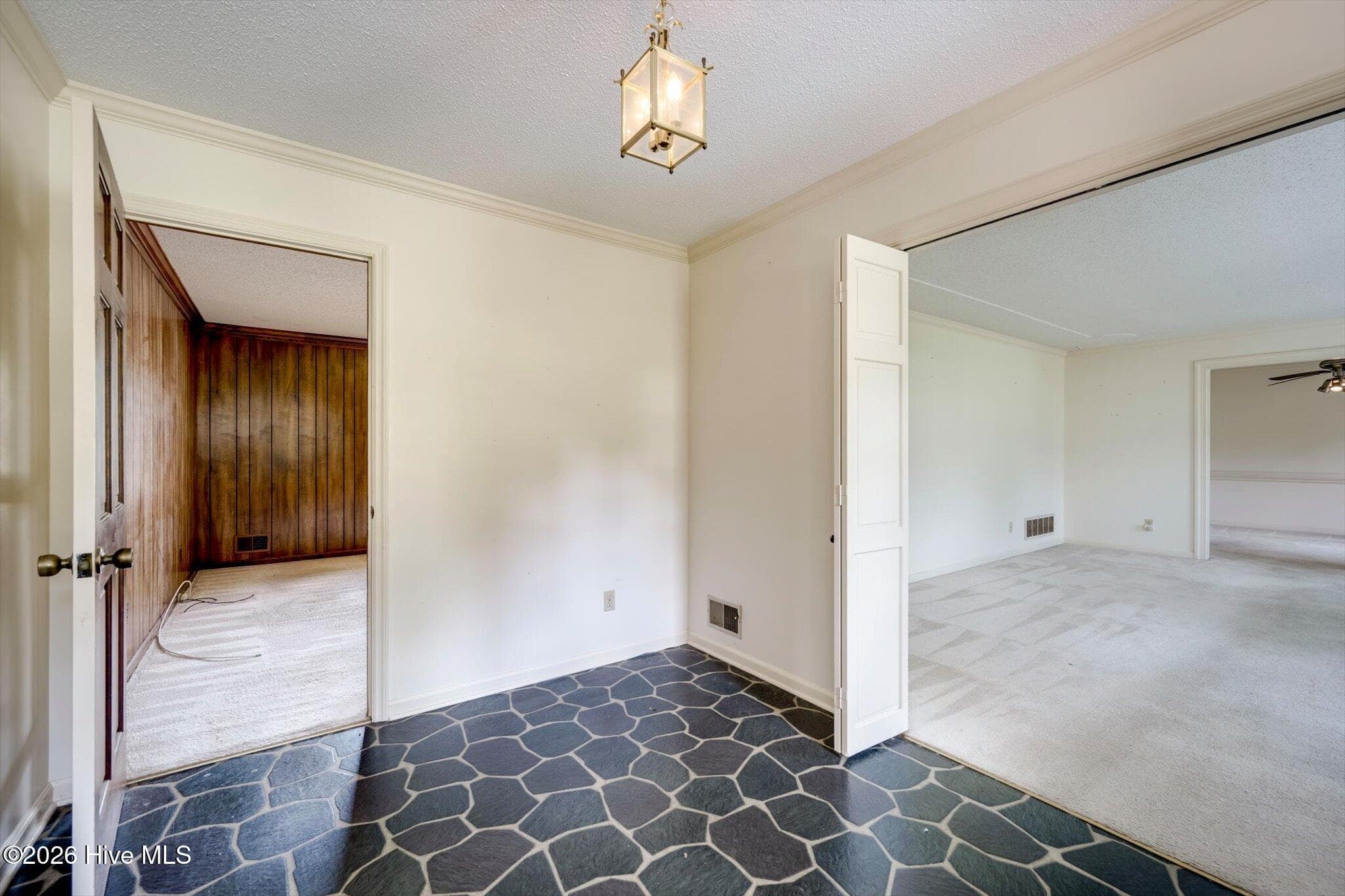Single Family Residence at 4025 Maddox Road, Augusta, GA 30909, photo 5 of 58