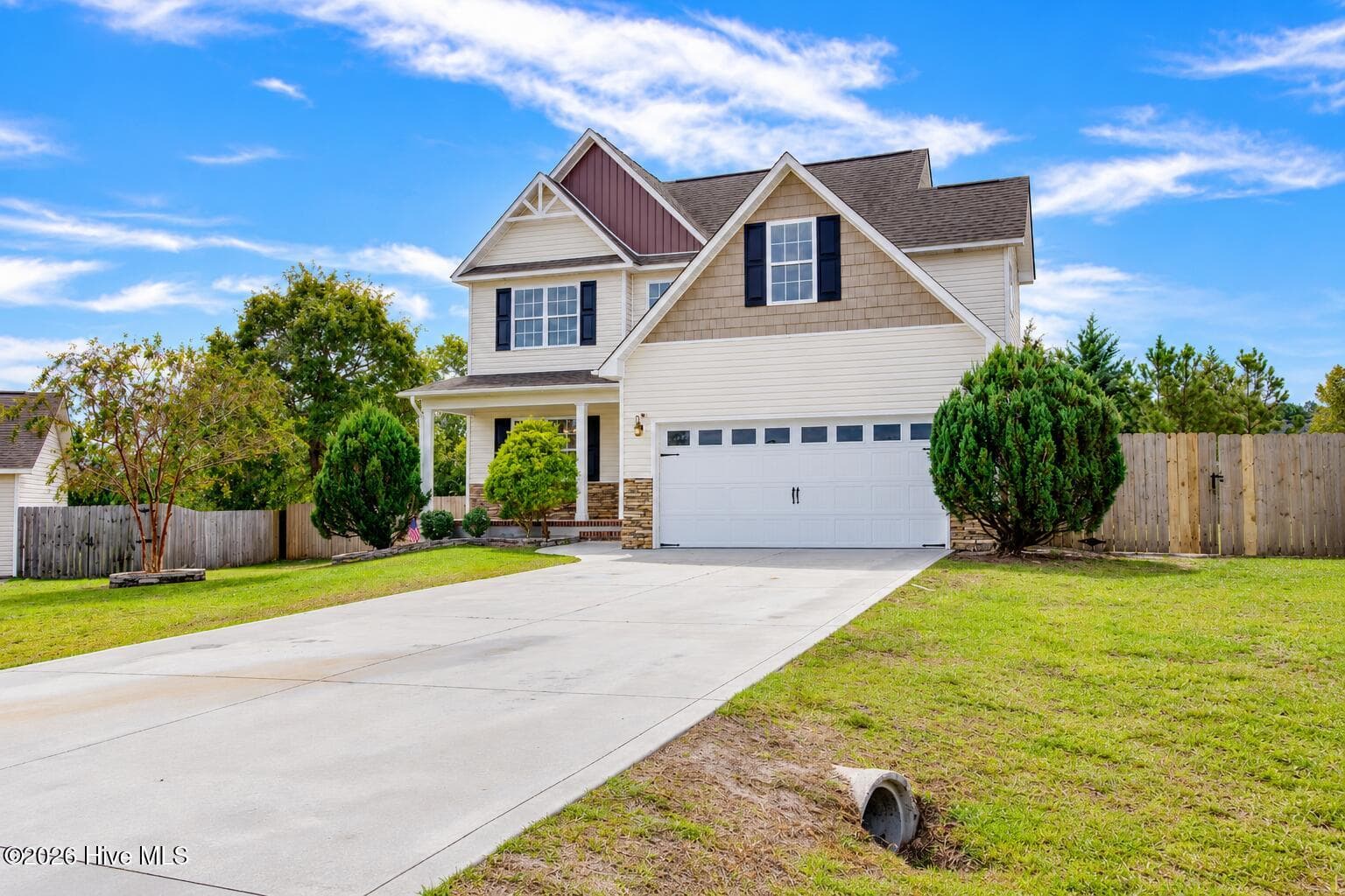 Single Family Residence at 264 Rowland Drive, Richlands, NC 28574, photo 3 of 51