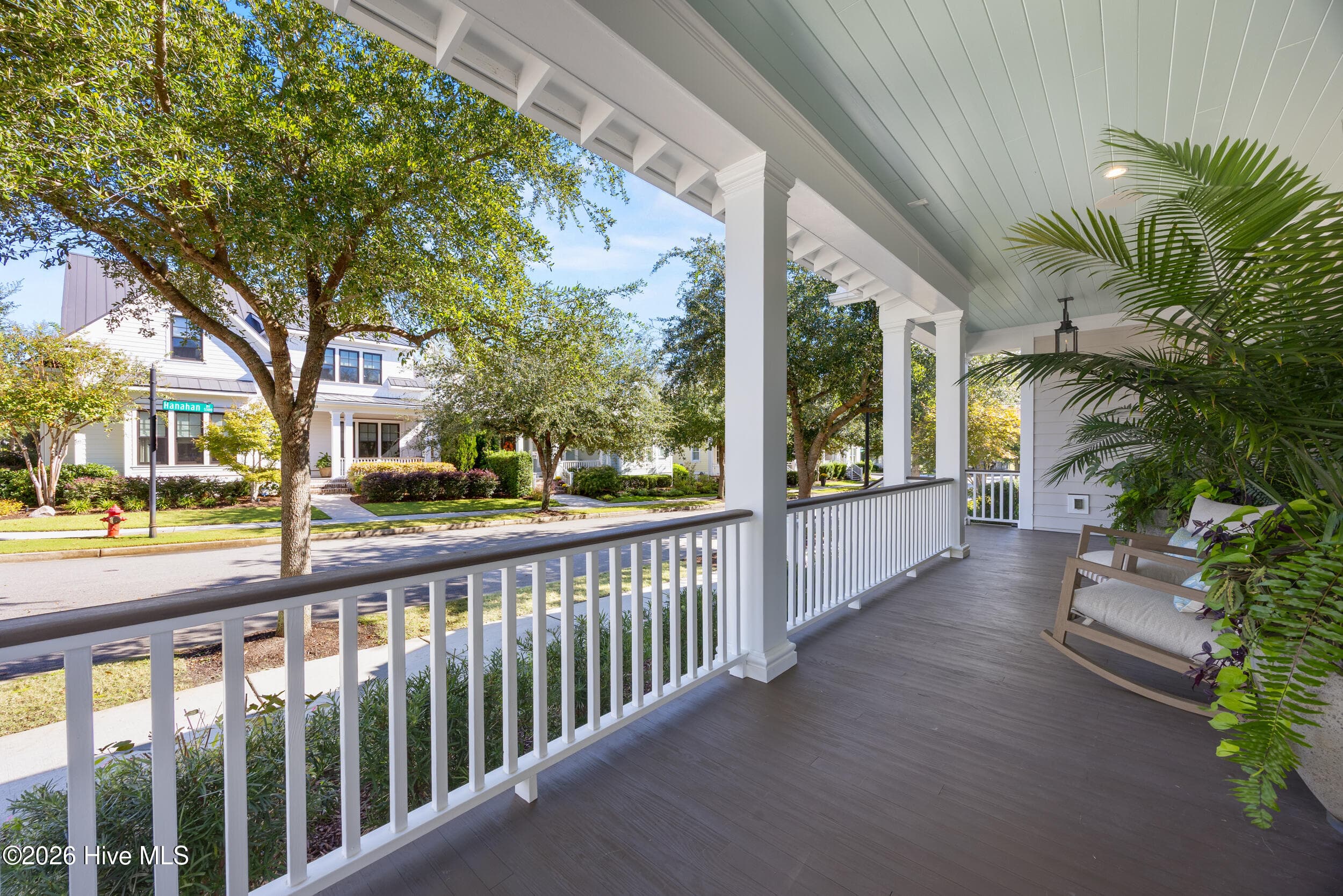 Single Family Residence at 5304 Hanahan Drive, Wilmington, NC 28403, photo 5 of 134