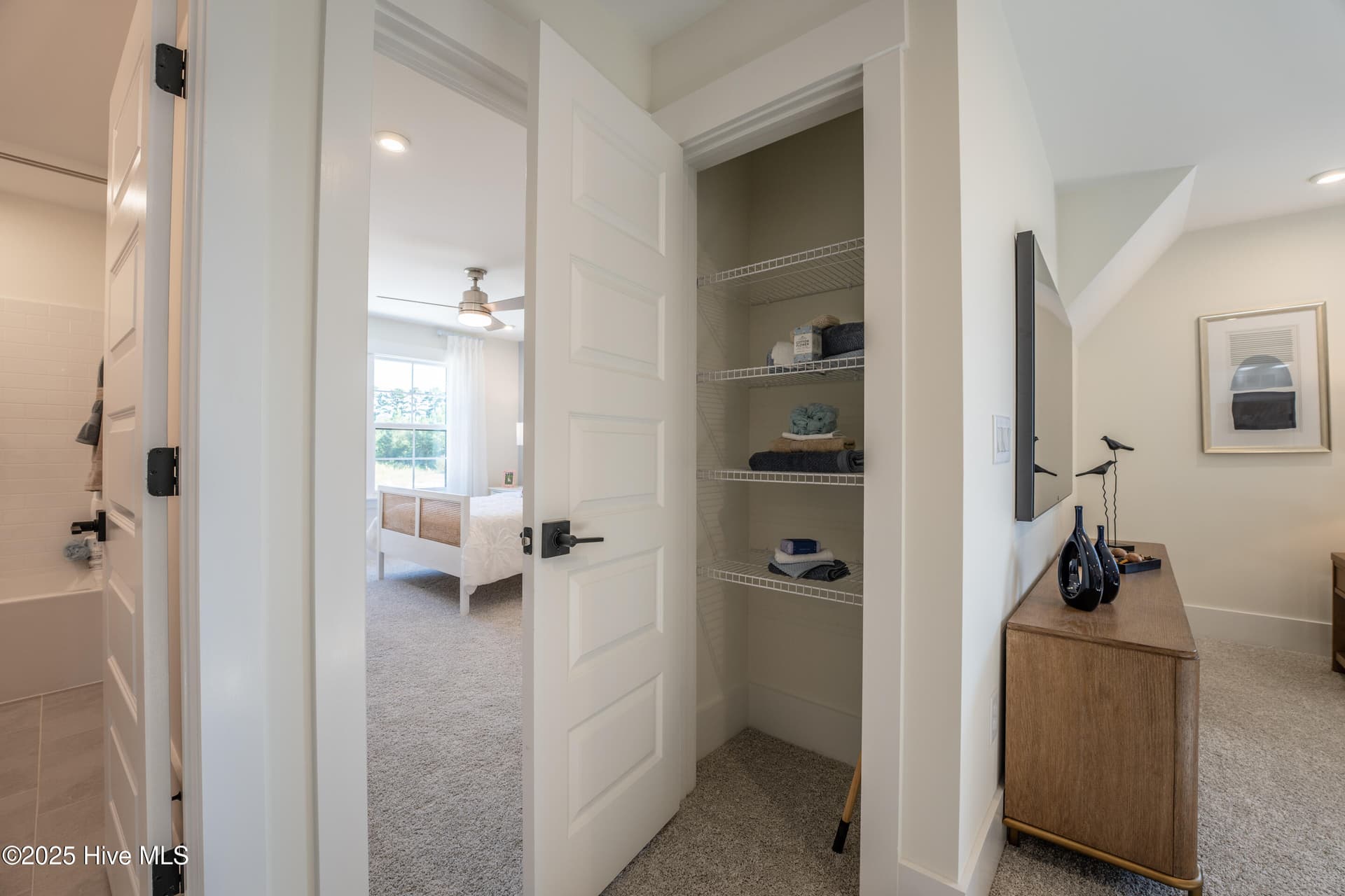 Single Family Residence at 1060 Fawn Valley Way, Wilmington, NC 28409, photo 20 of 40