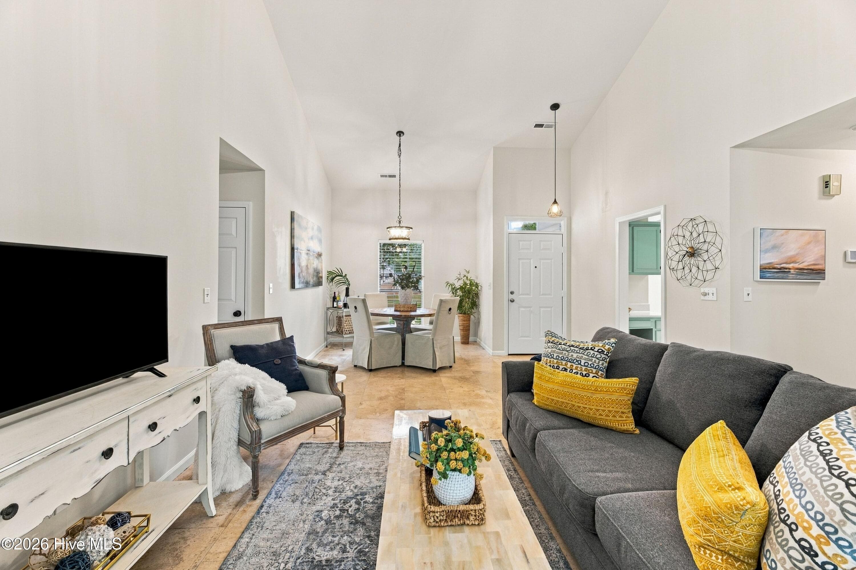 Single Family Residence at 2704 Manor Court, Wilmington, NC 28405, photo 6 of 51