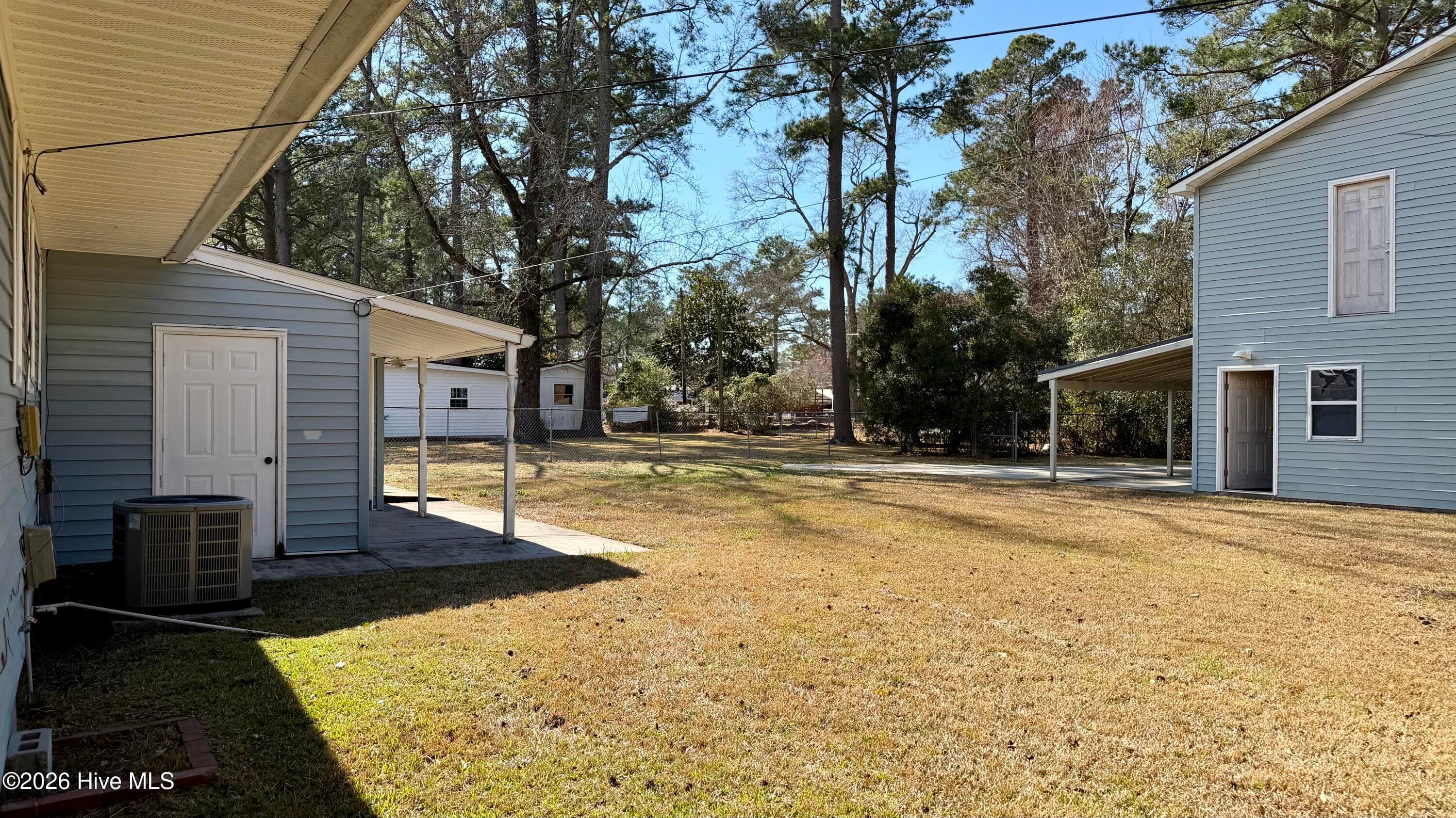 Single Family Residence at 1113 Cherry Tree Drive, New Bern, NC 28562, photo 17 of 80