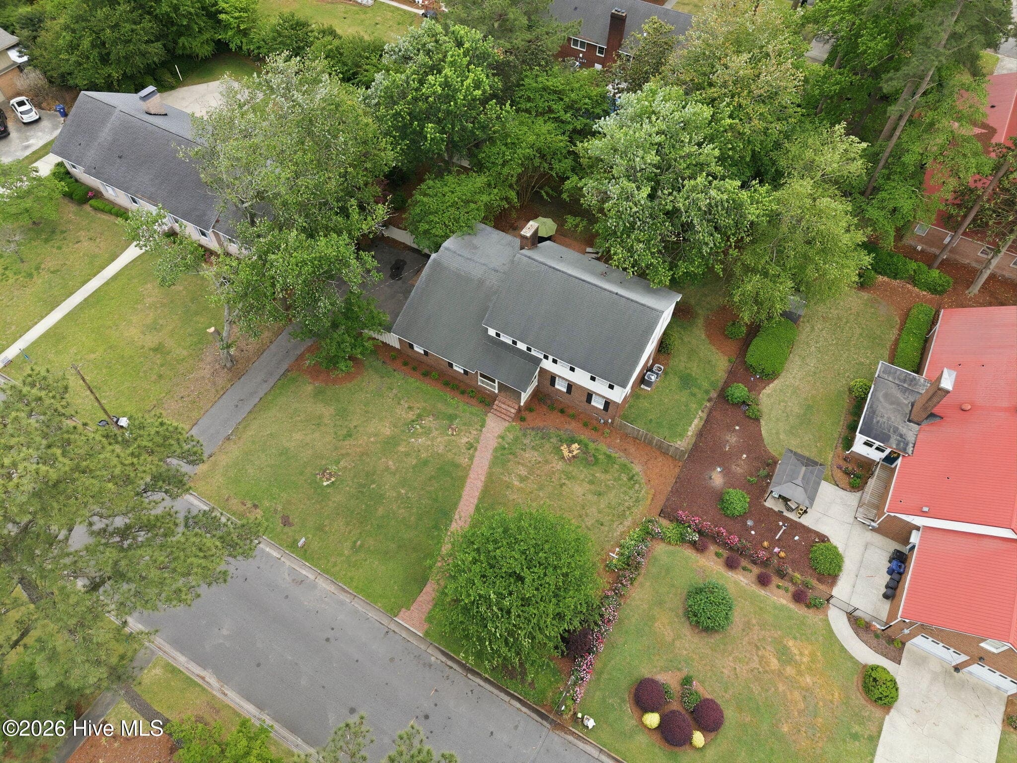Single Family Residence at 1910 York Street, Kinston, NC 28504, photo 6 of 65