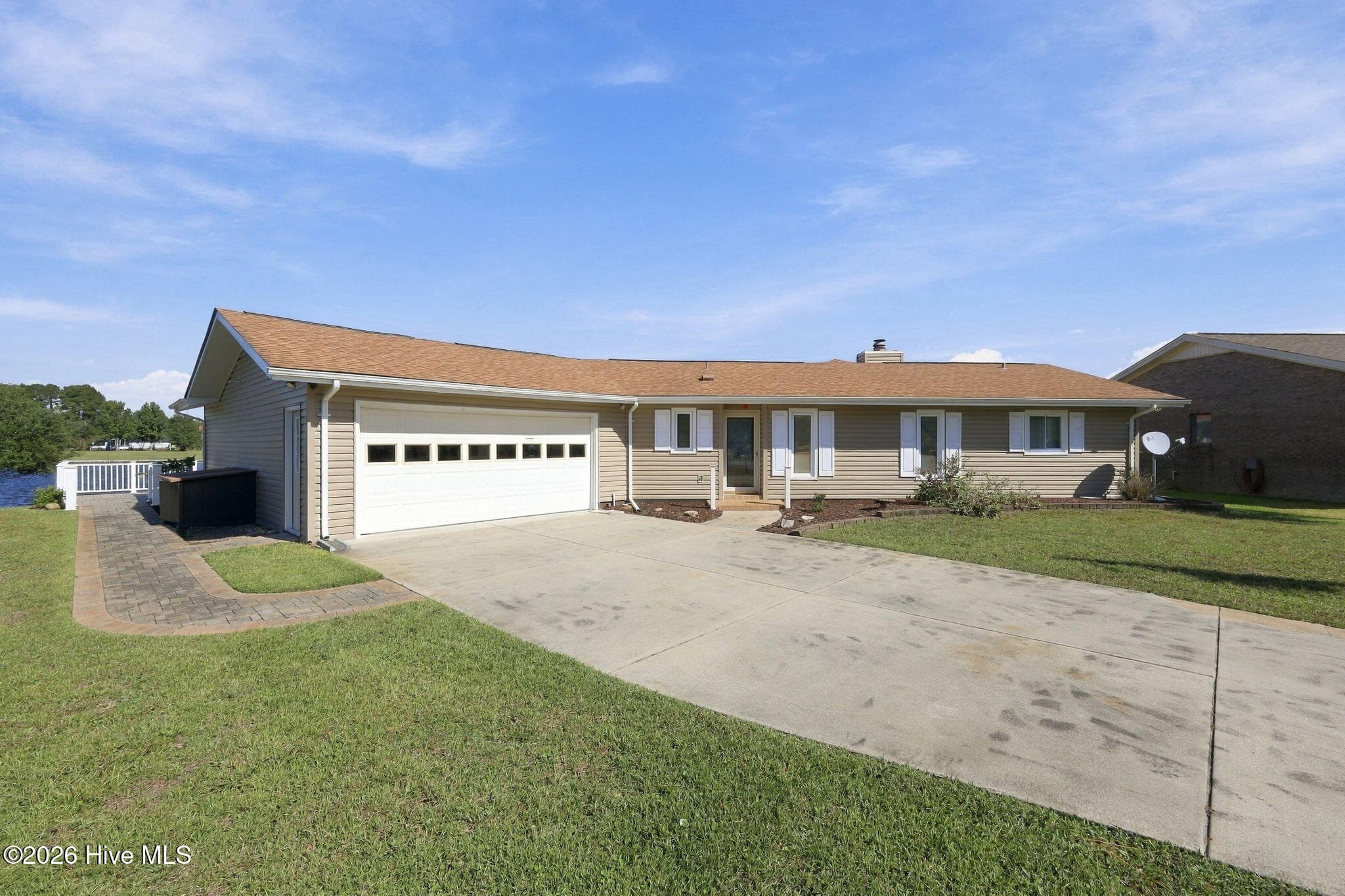 Single Family Residence at 905 Grenada Court, New Bern, NC 28560, photo 20 of 21