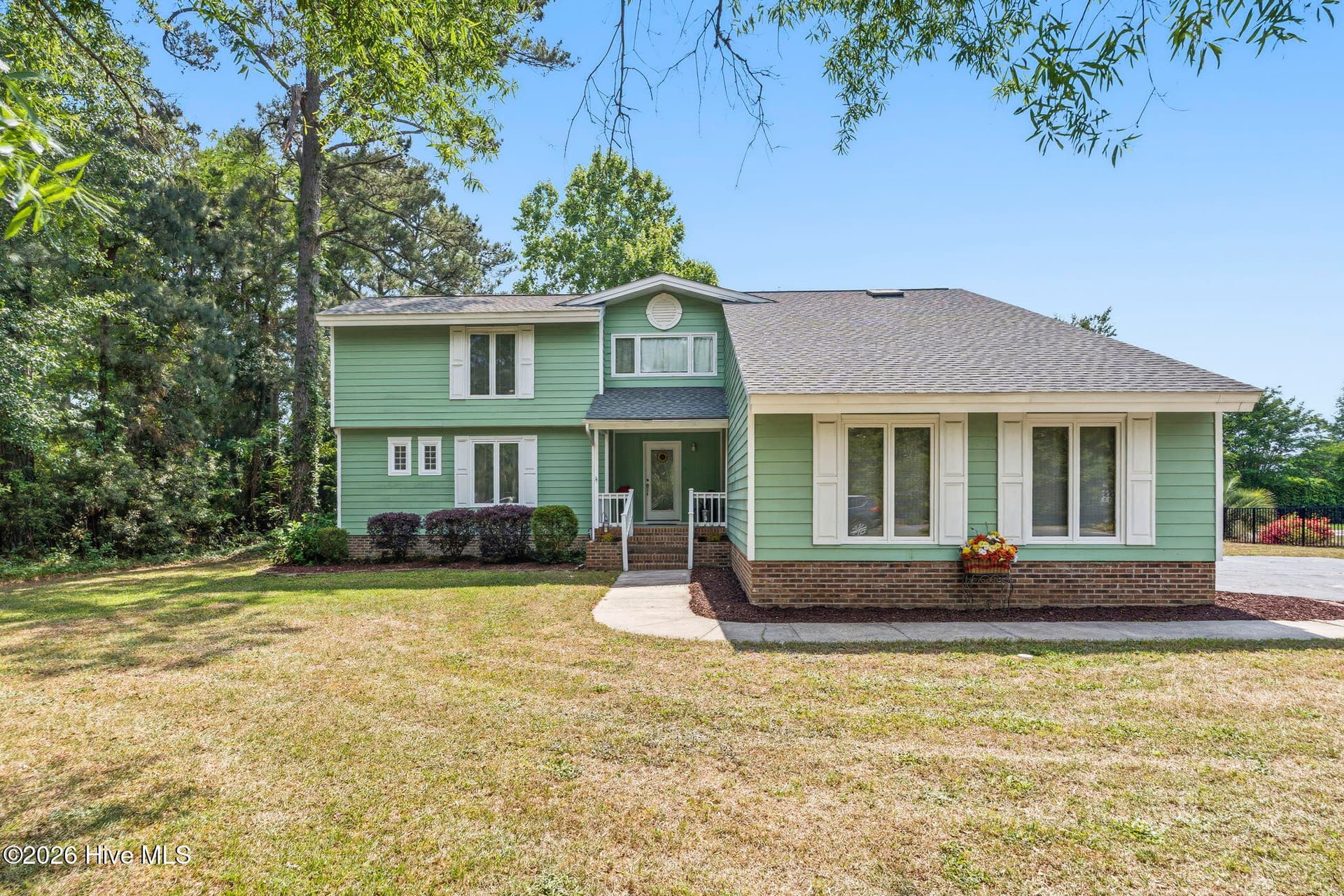 Beautiful, private front lawn area - 8114 Timber Ridge Road, Conway, SC 29526